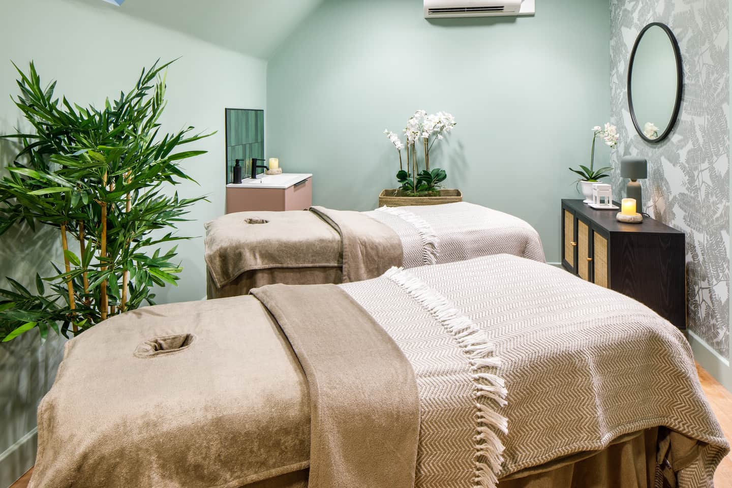 voco Lythe Hill Hotel & Spa, an IHG Hotel