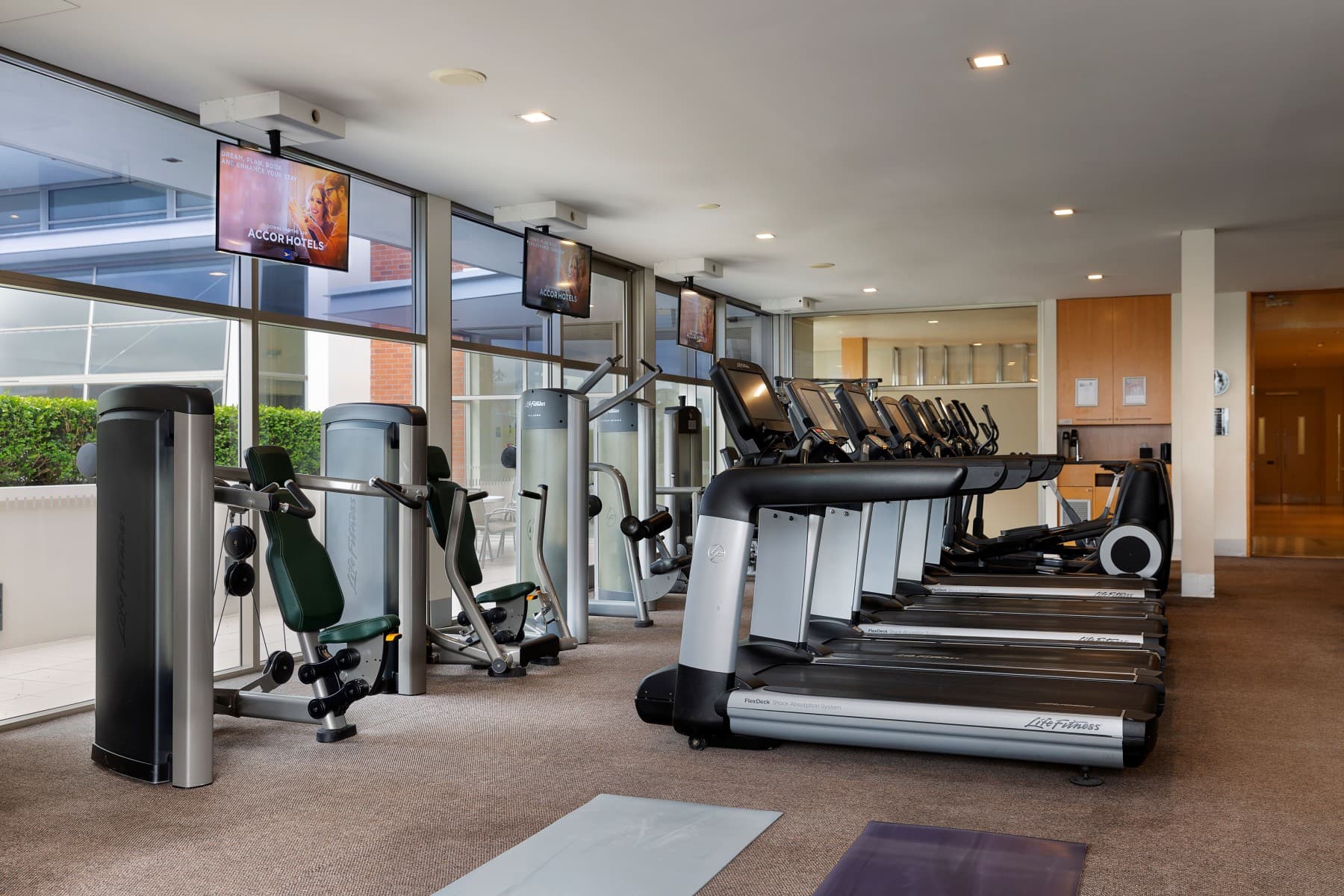 Pullman Auckland Hotel & Apartments