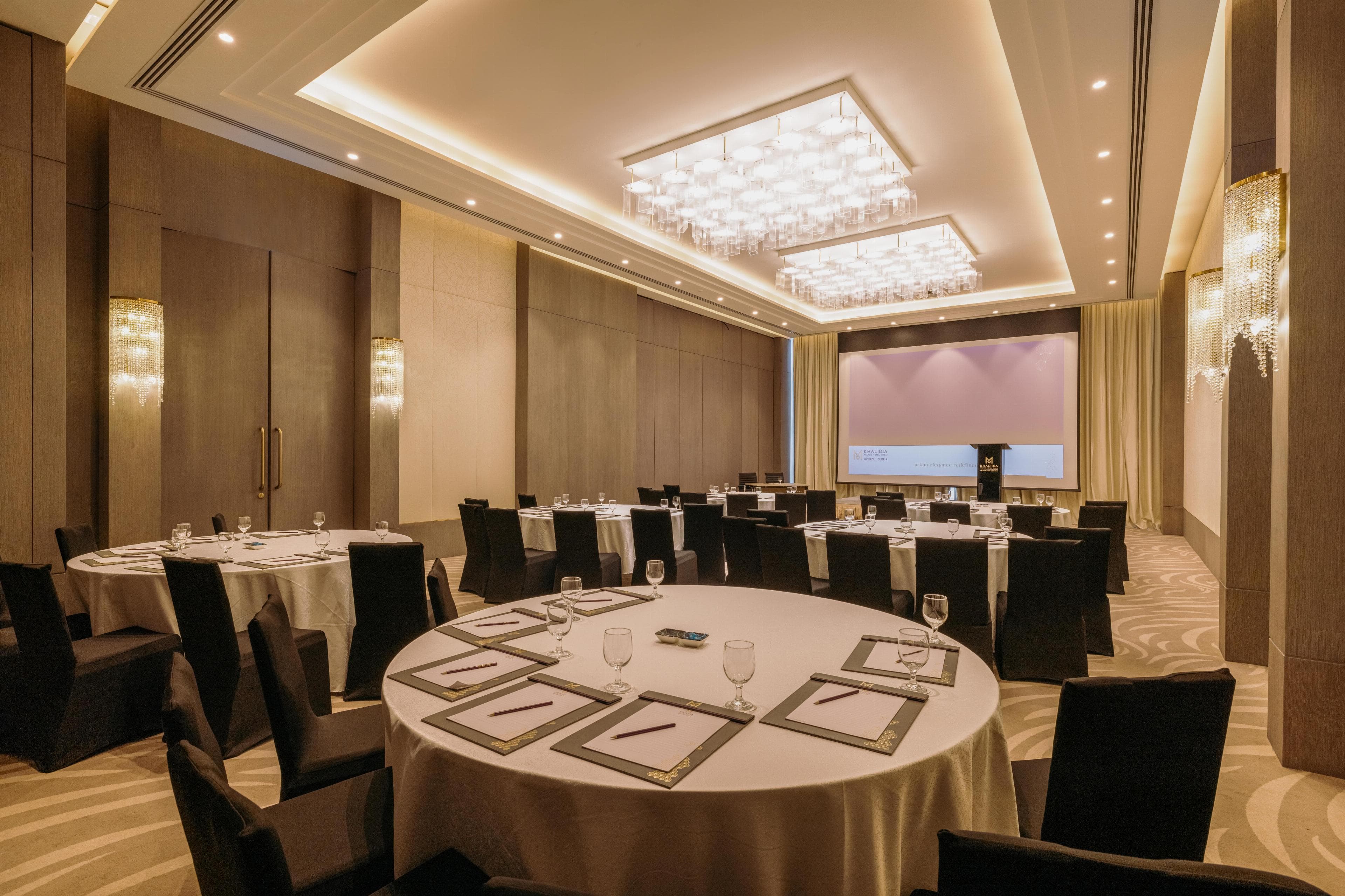 Khalidia Palace Hotel Dubai by Mourouj Gloria