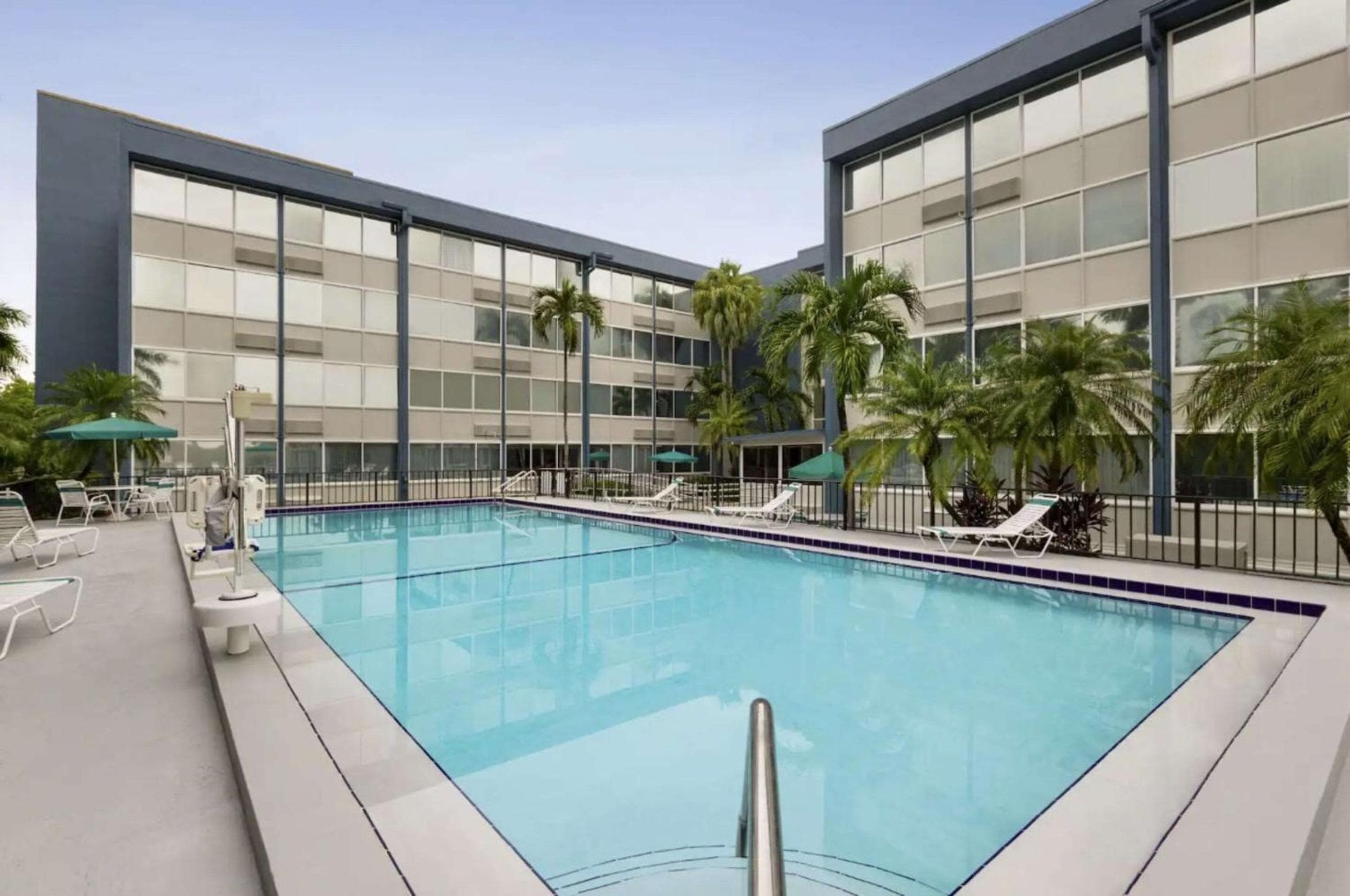 enVision Hotel Miami International Airport