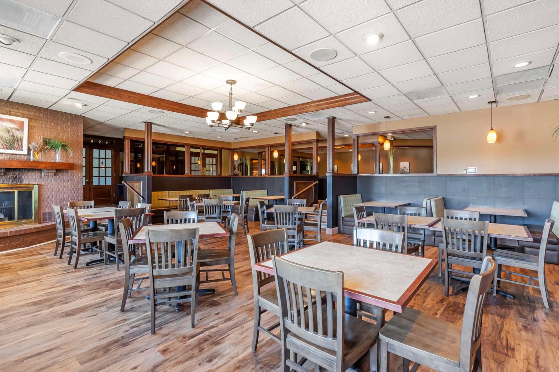 Best Western Plus Steeplegate Inn