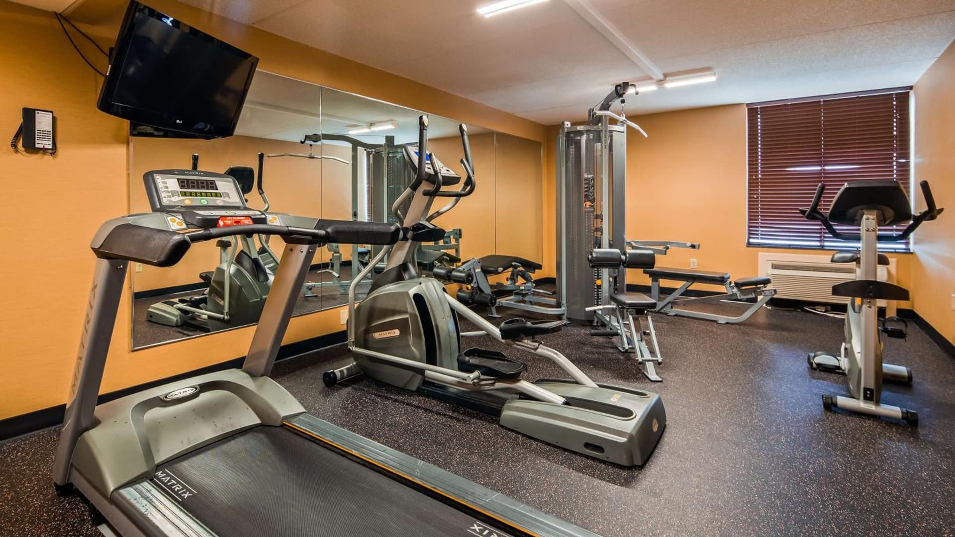 Best Western Luxbury Inn Fort Wayne