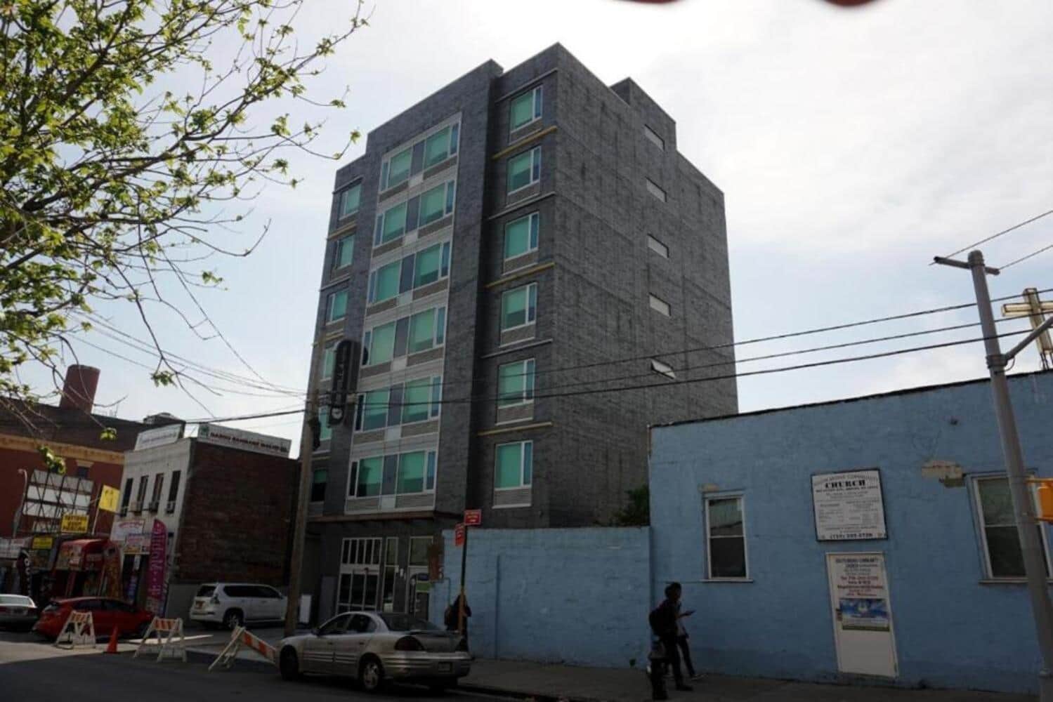 Umbrella Hotel Bronx