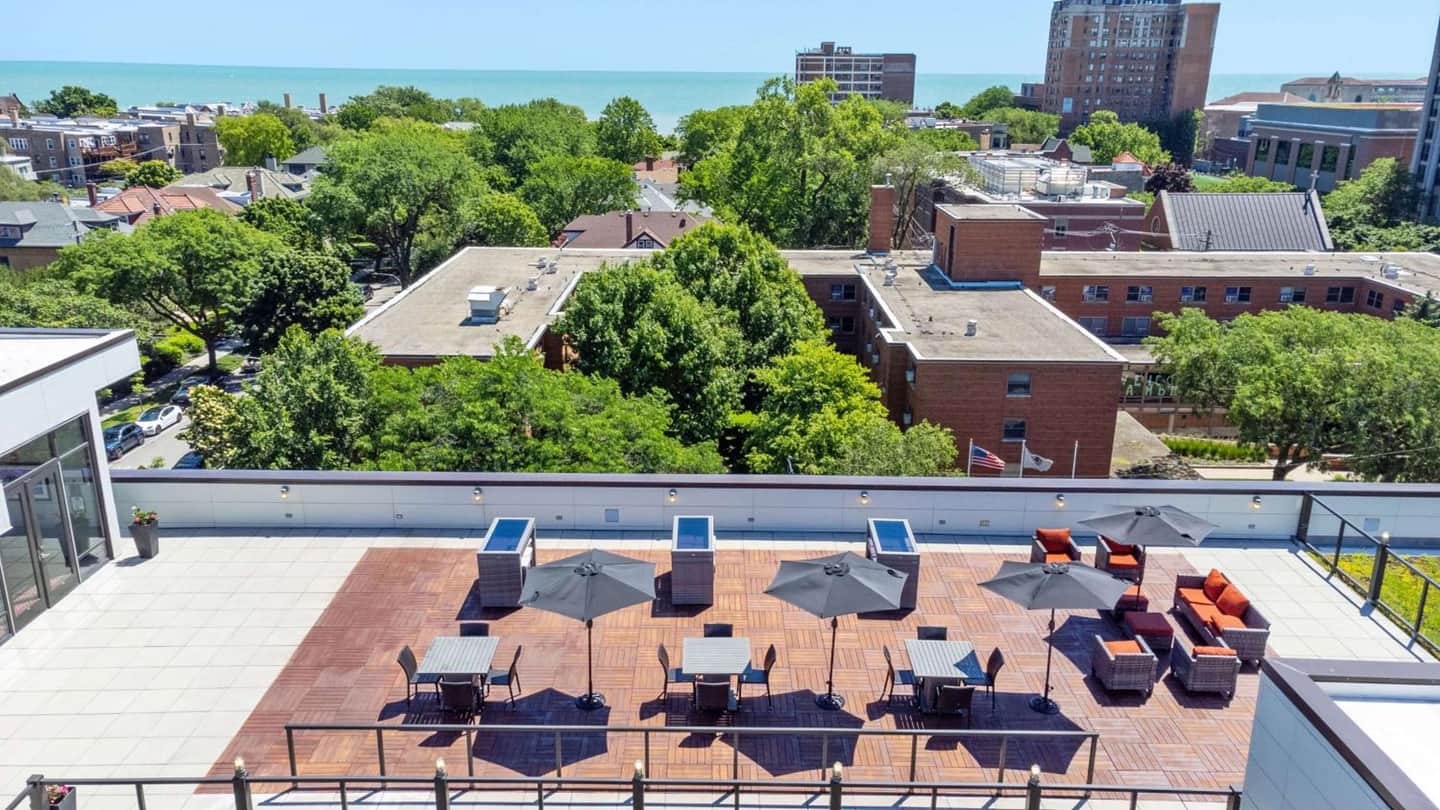 Hampton Inn Chicago North-Loyola Station