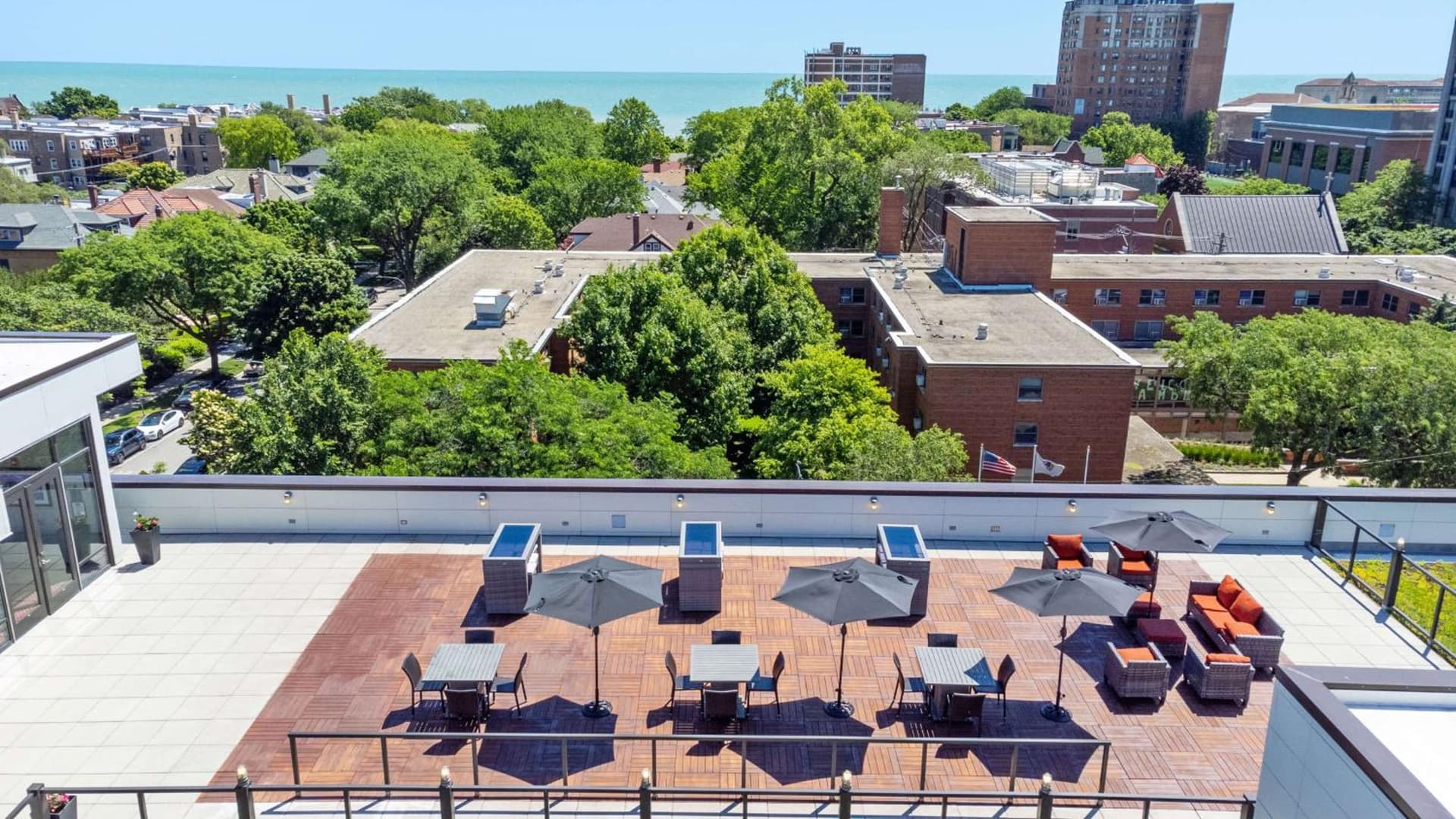 Hampton Inn Chicago North-Loyola Station