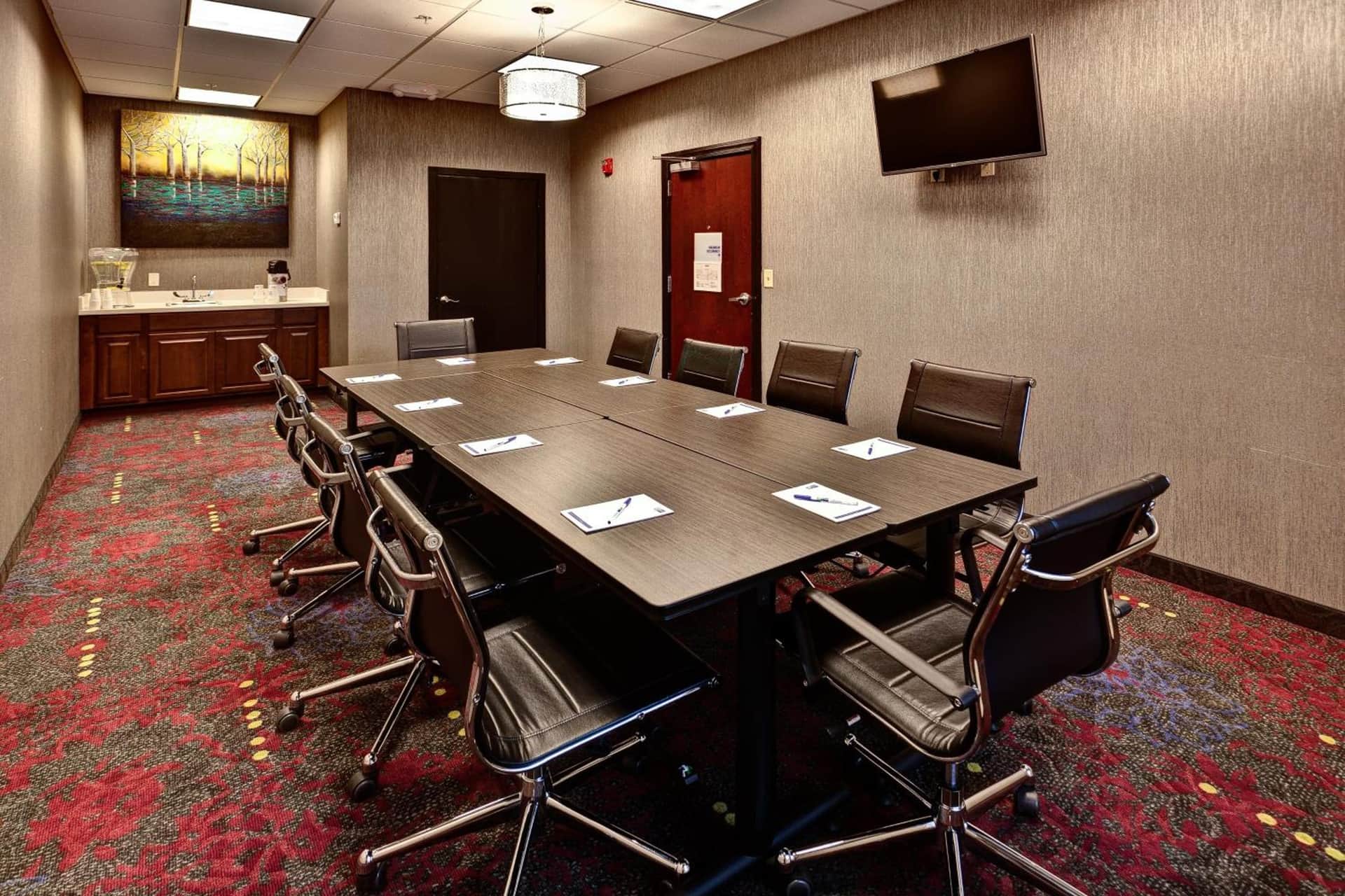 Holiday Inn Express Hutchinson