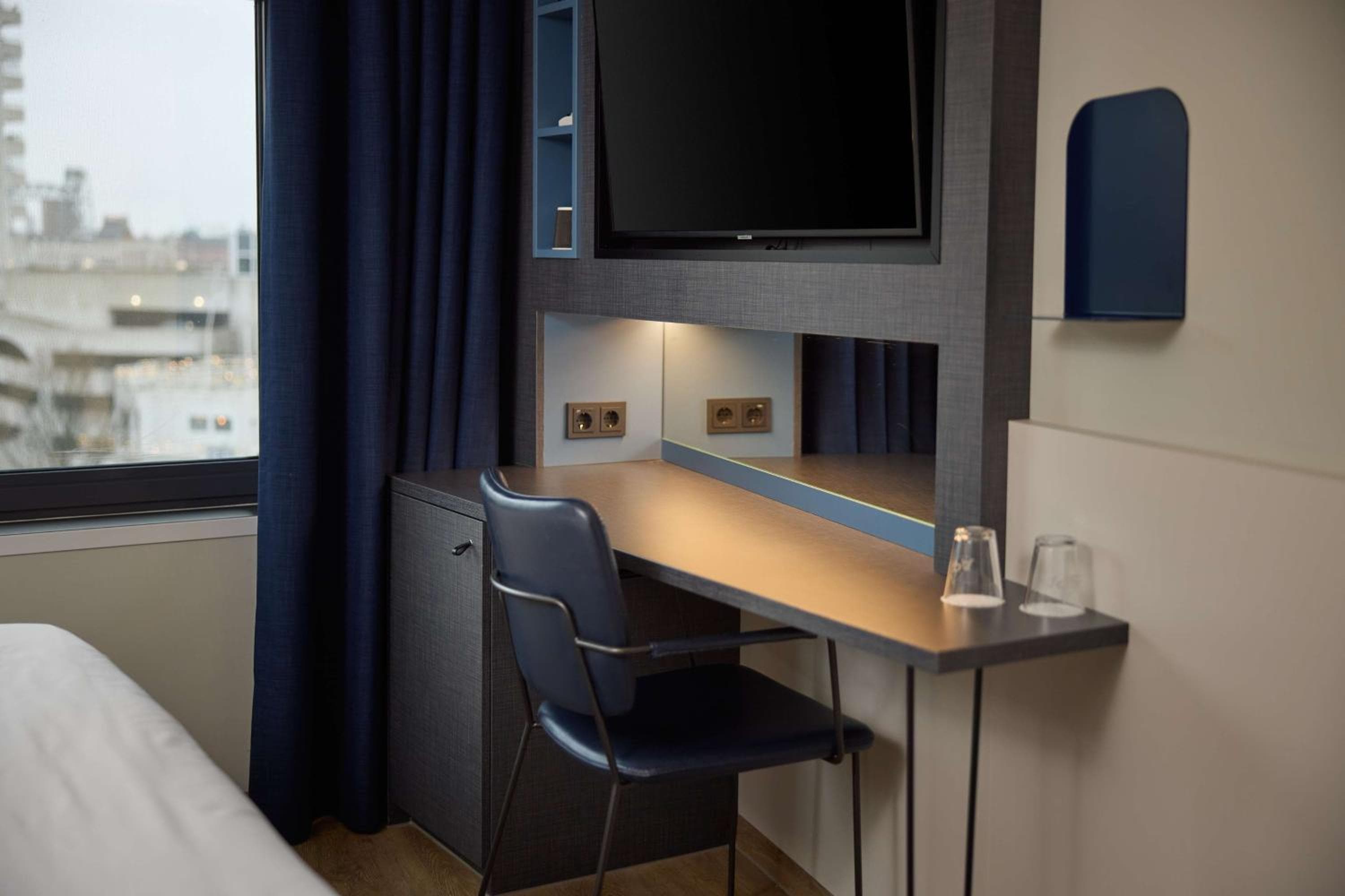 DoubleTree by Hilton Rotterdam Centre