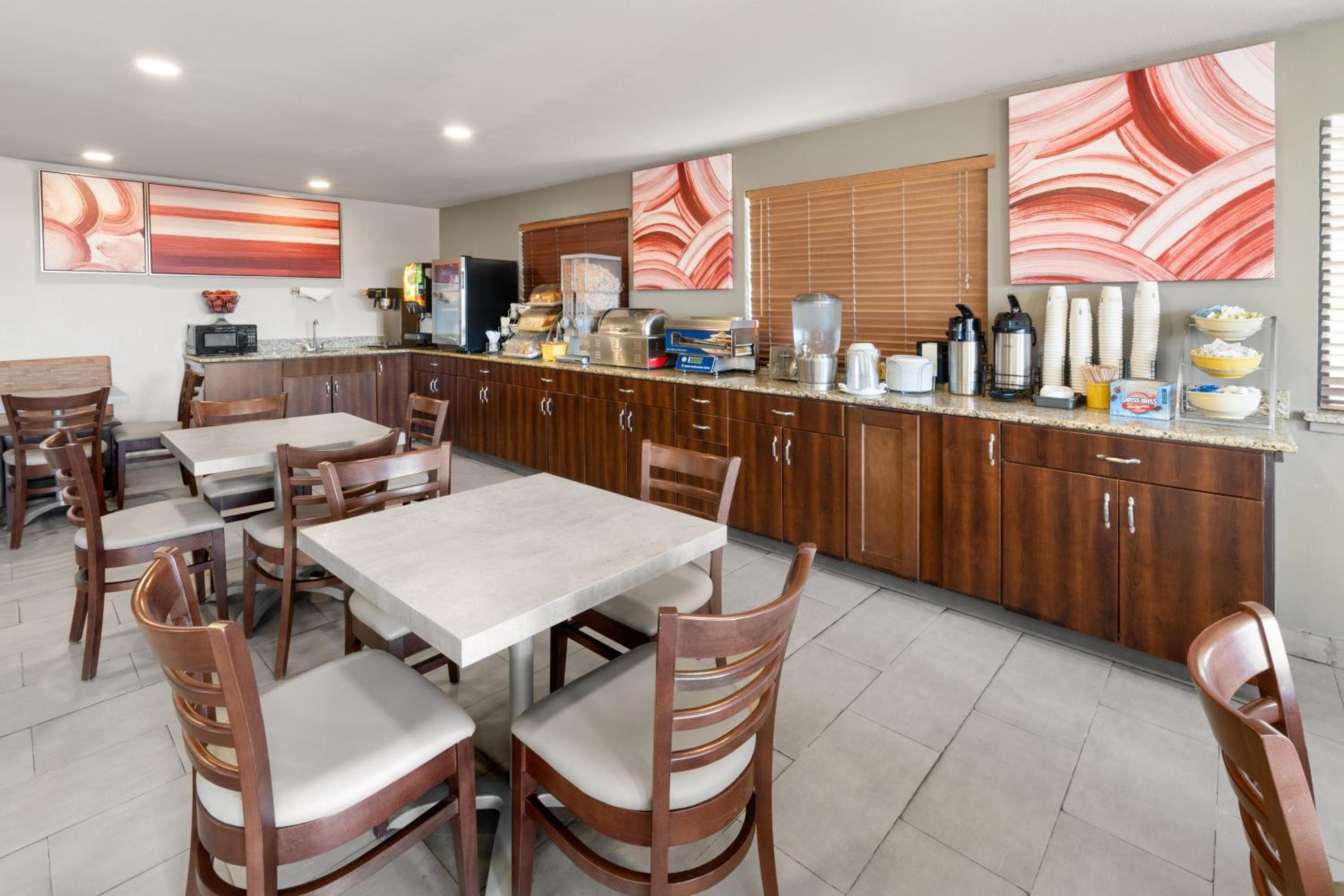 SYLO Hotel Denver Airport, a Ramada by Wyndham