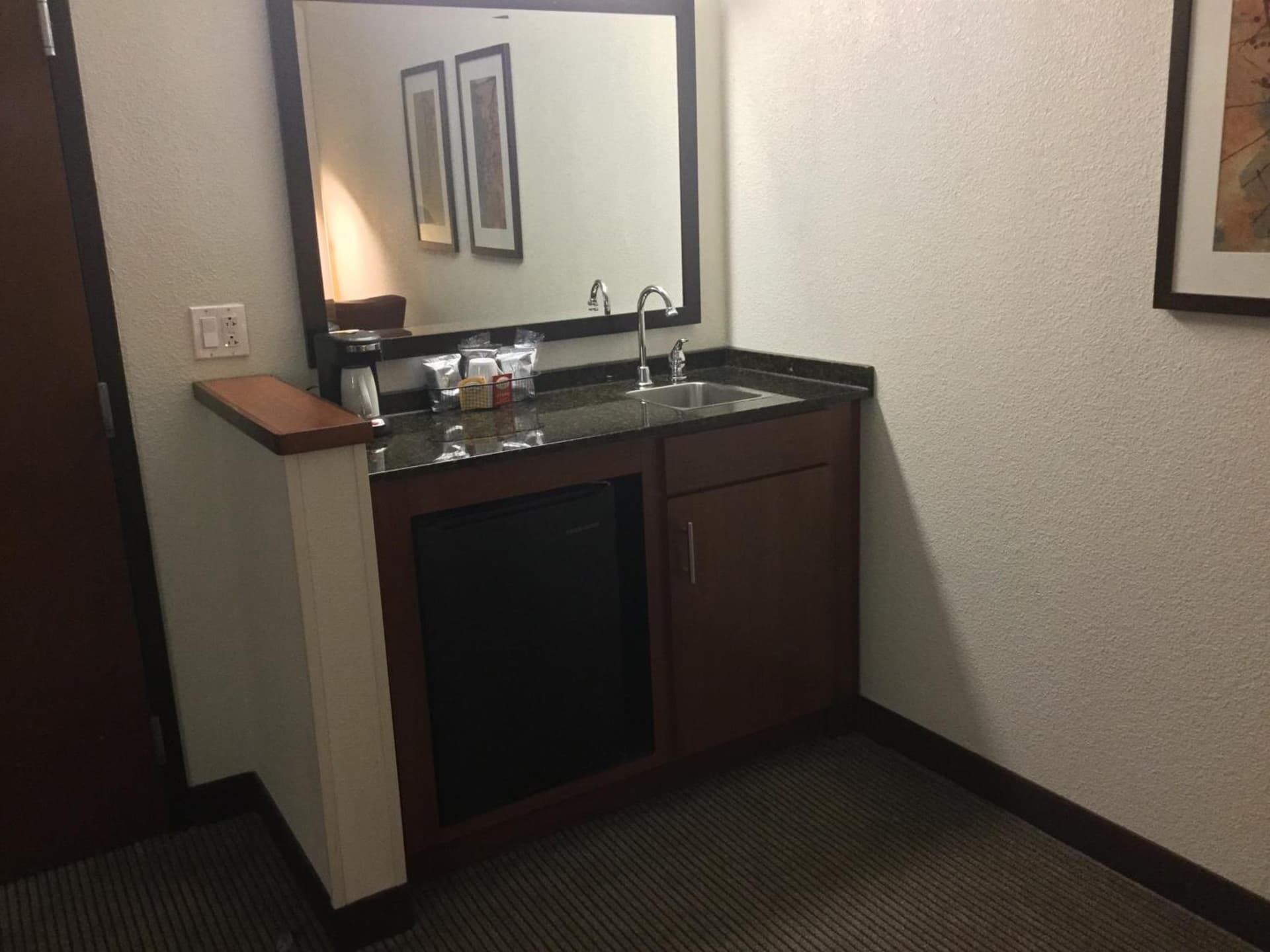 Hyatt Place Nashville Airport (old)