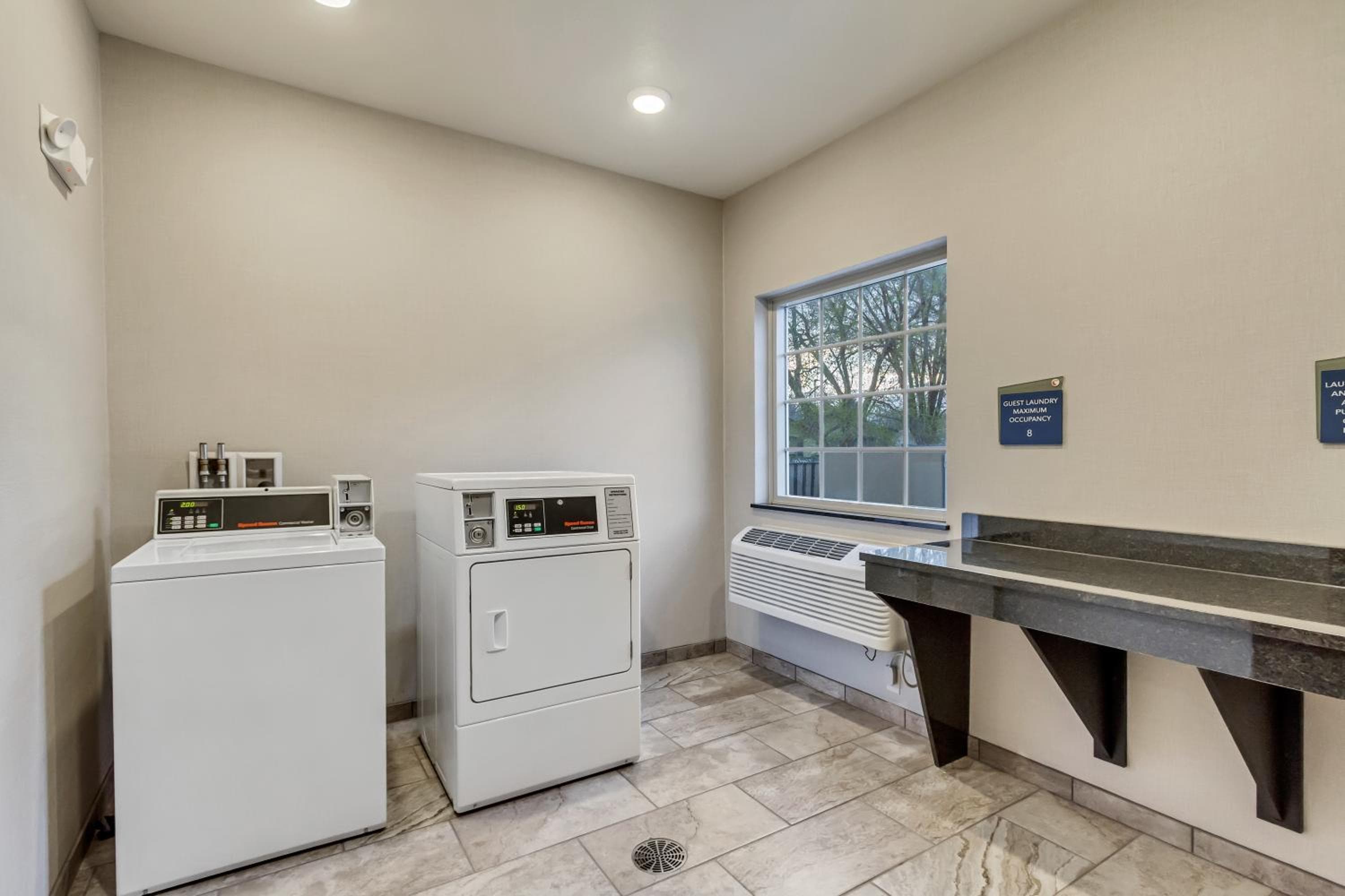 Comfort Inn & Suites Morgan