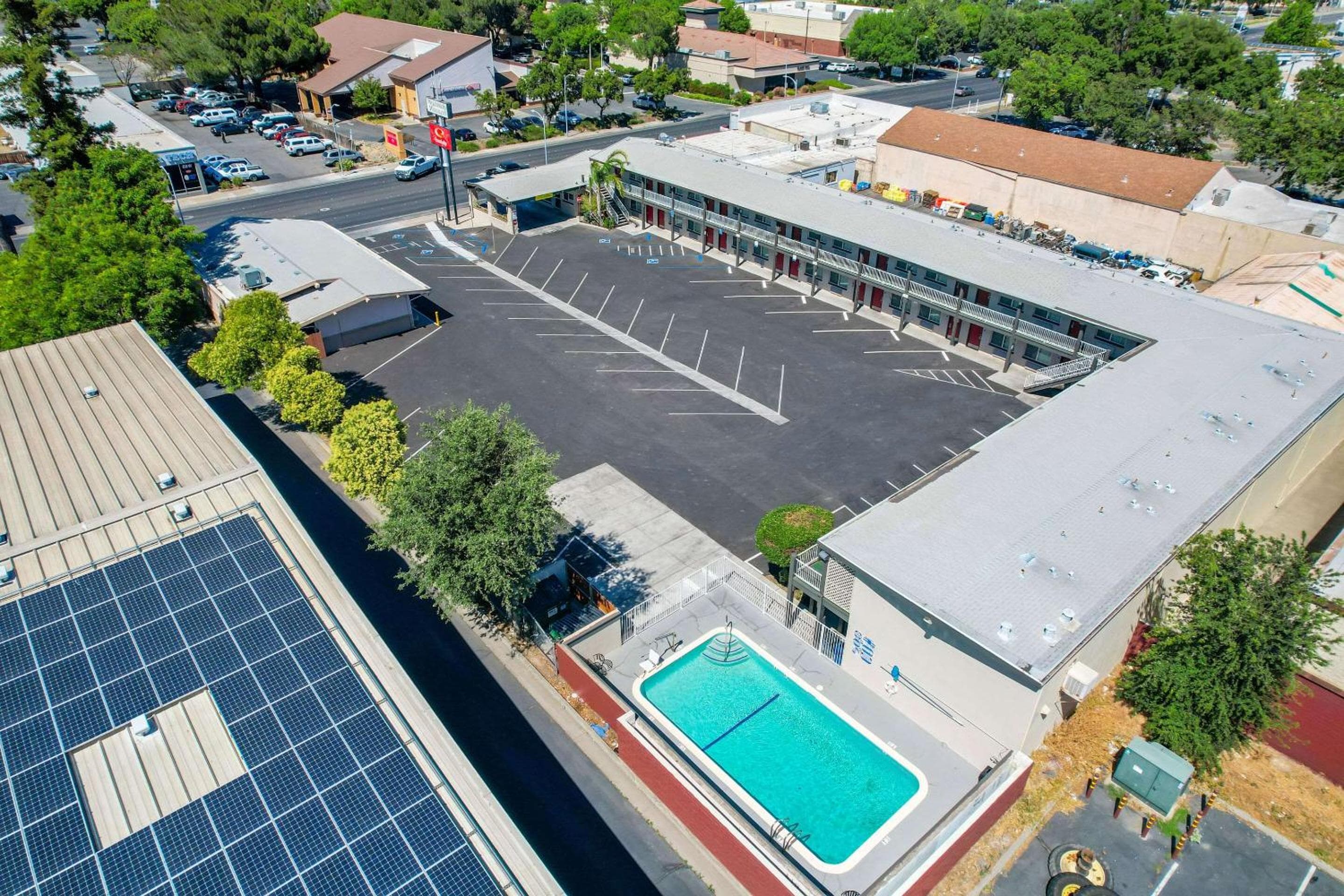 Econo Lodge Woodland near I-5