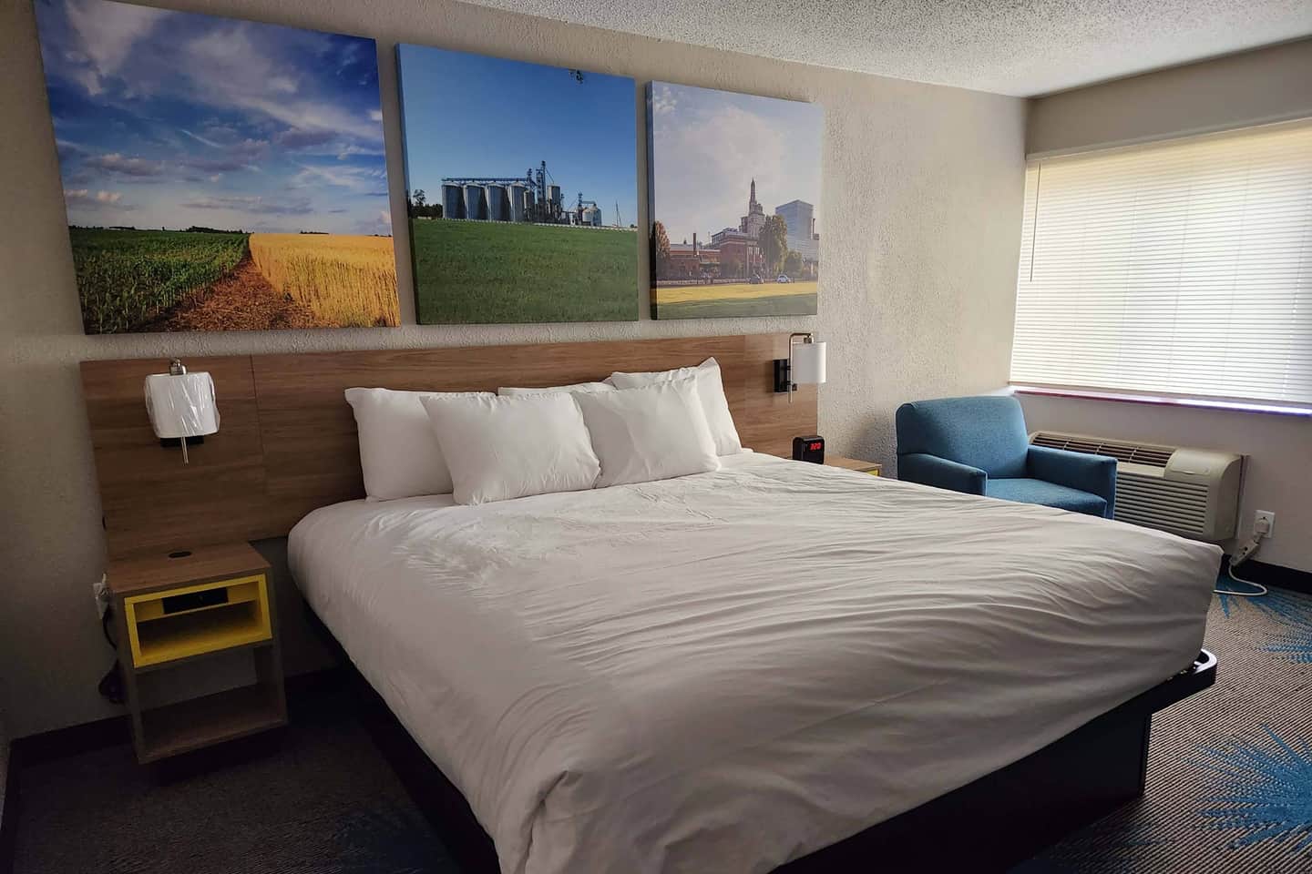Days Inn by Wyndham Davenport
