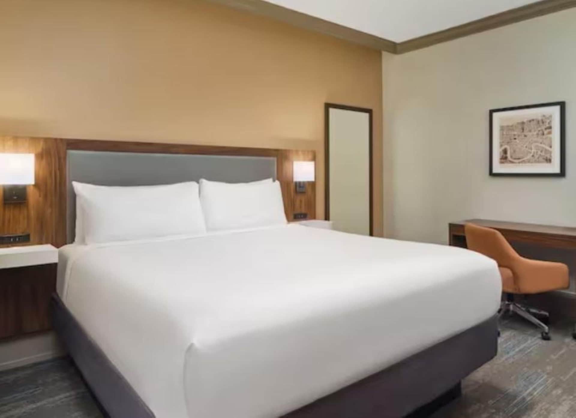 Hampton Inn & Suites New Orleans Canal St. French Quarter