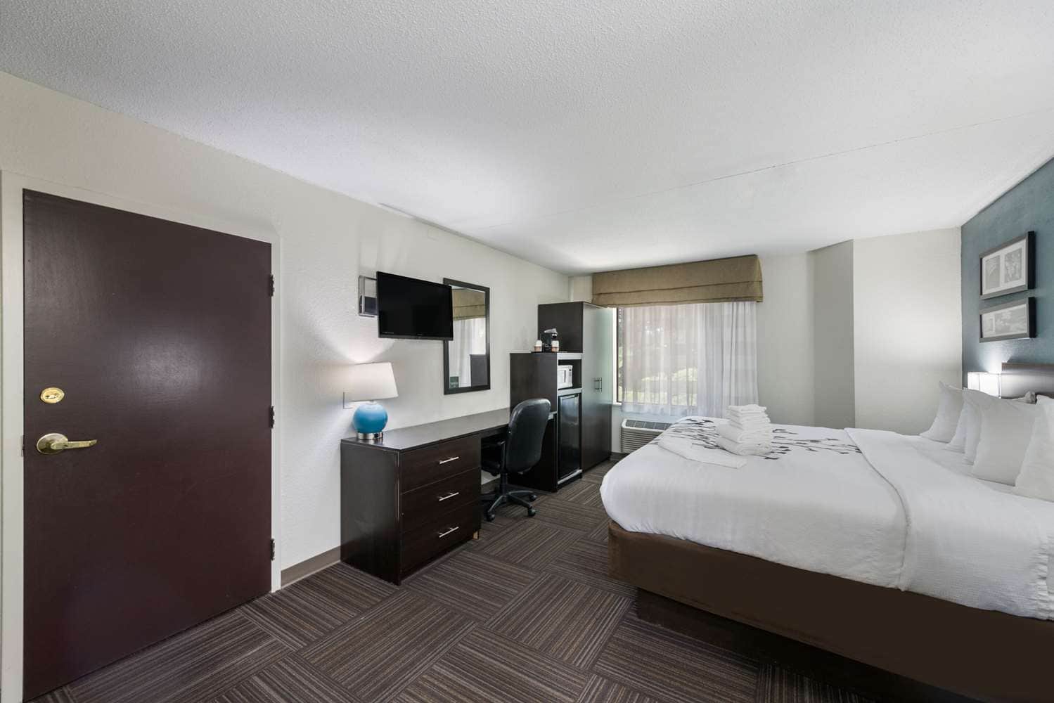 Sleep Inn & Suites Chesapeake – Portsmouth