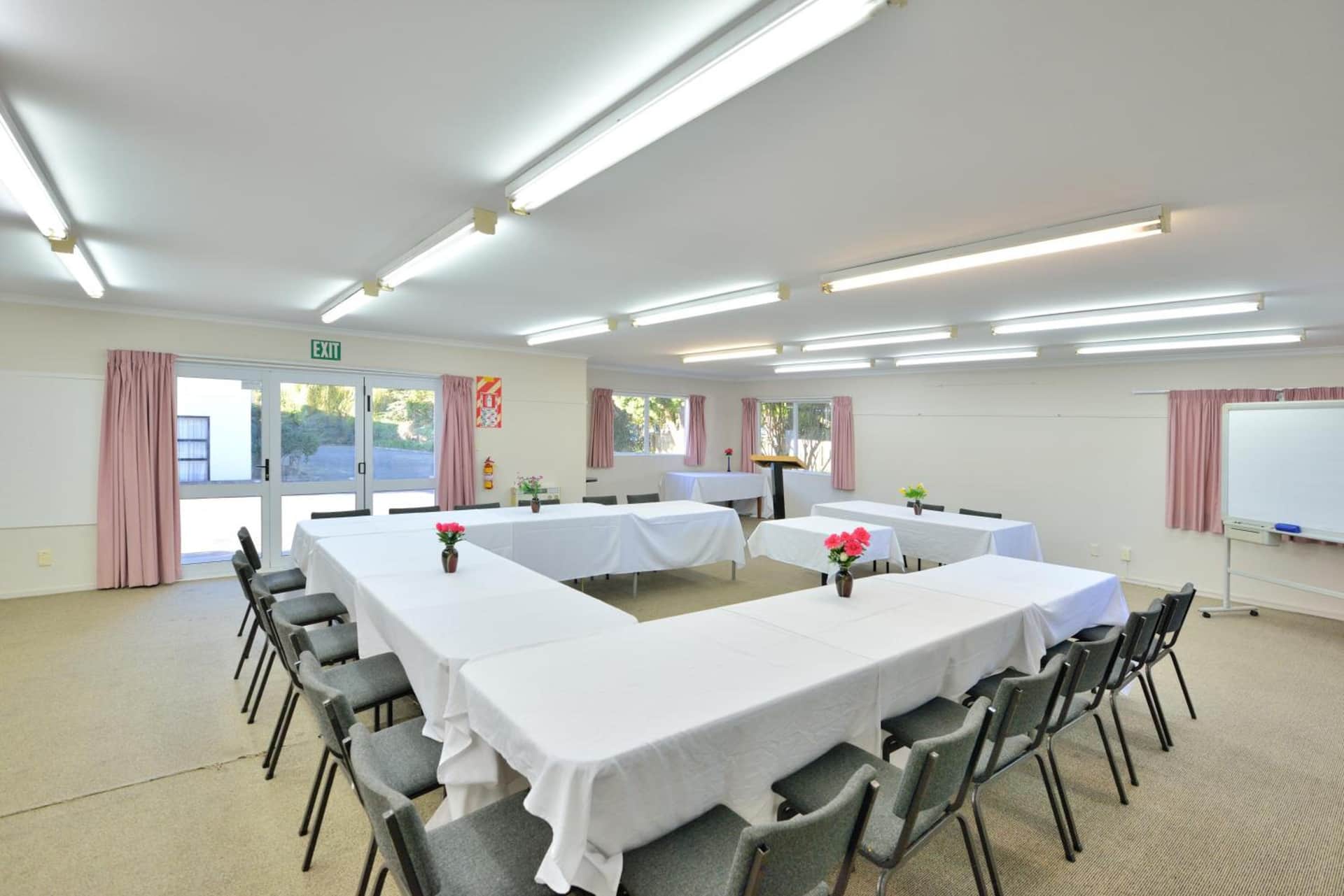 Manukau Hotel & Conference Centre