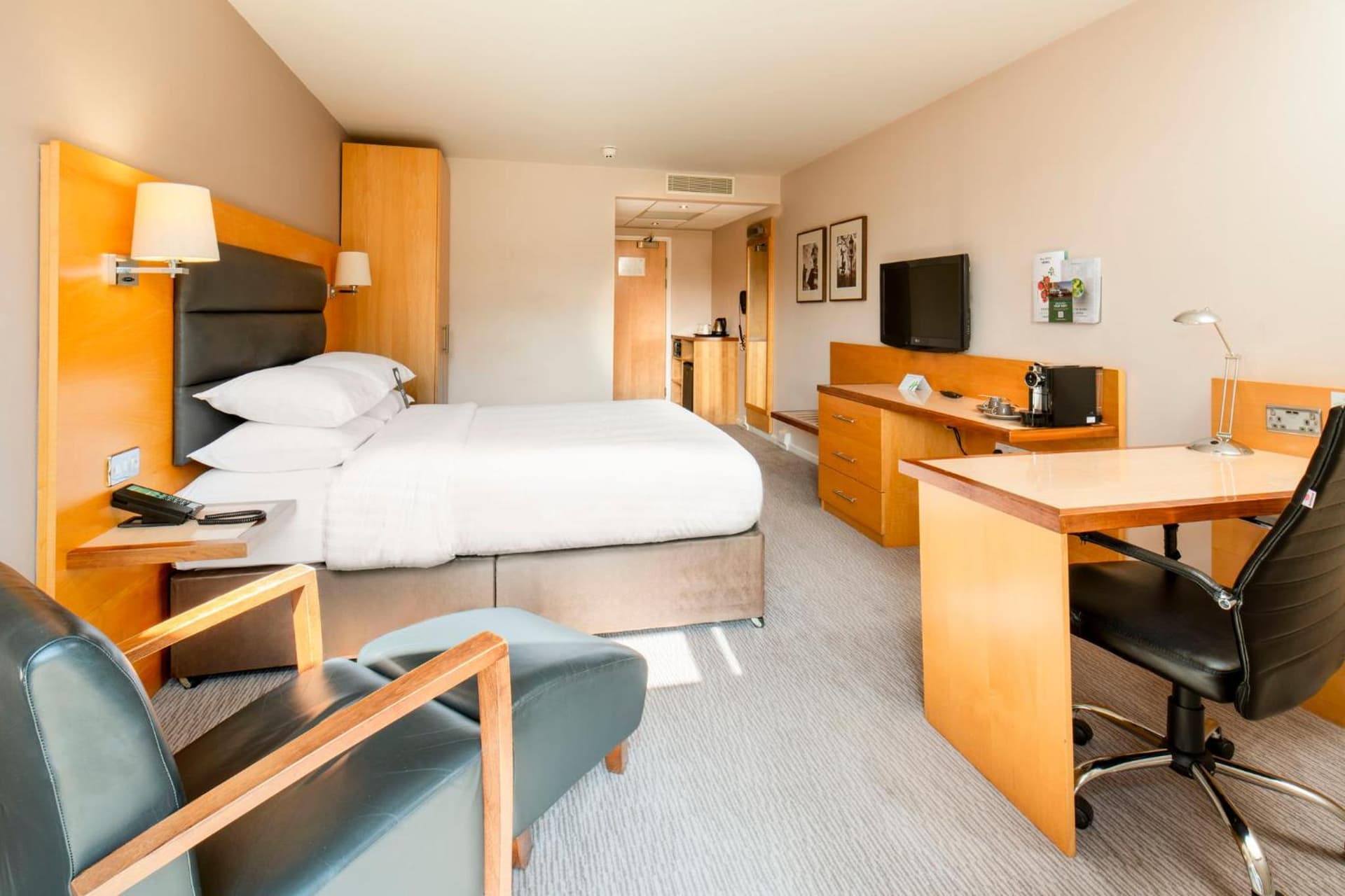 Holiday Inn London Brentford Lock
