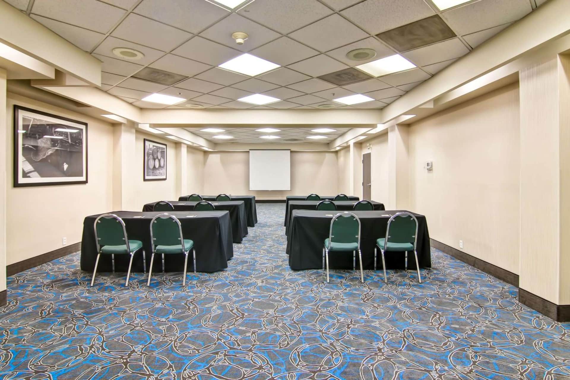Hampton Inn & Suites by Hilton Calgary Airport