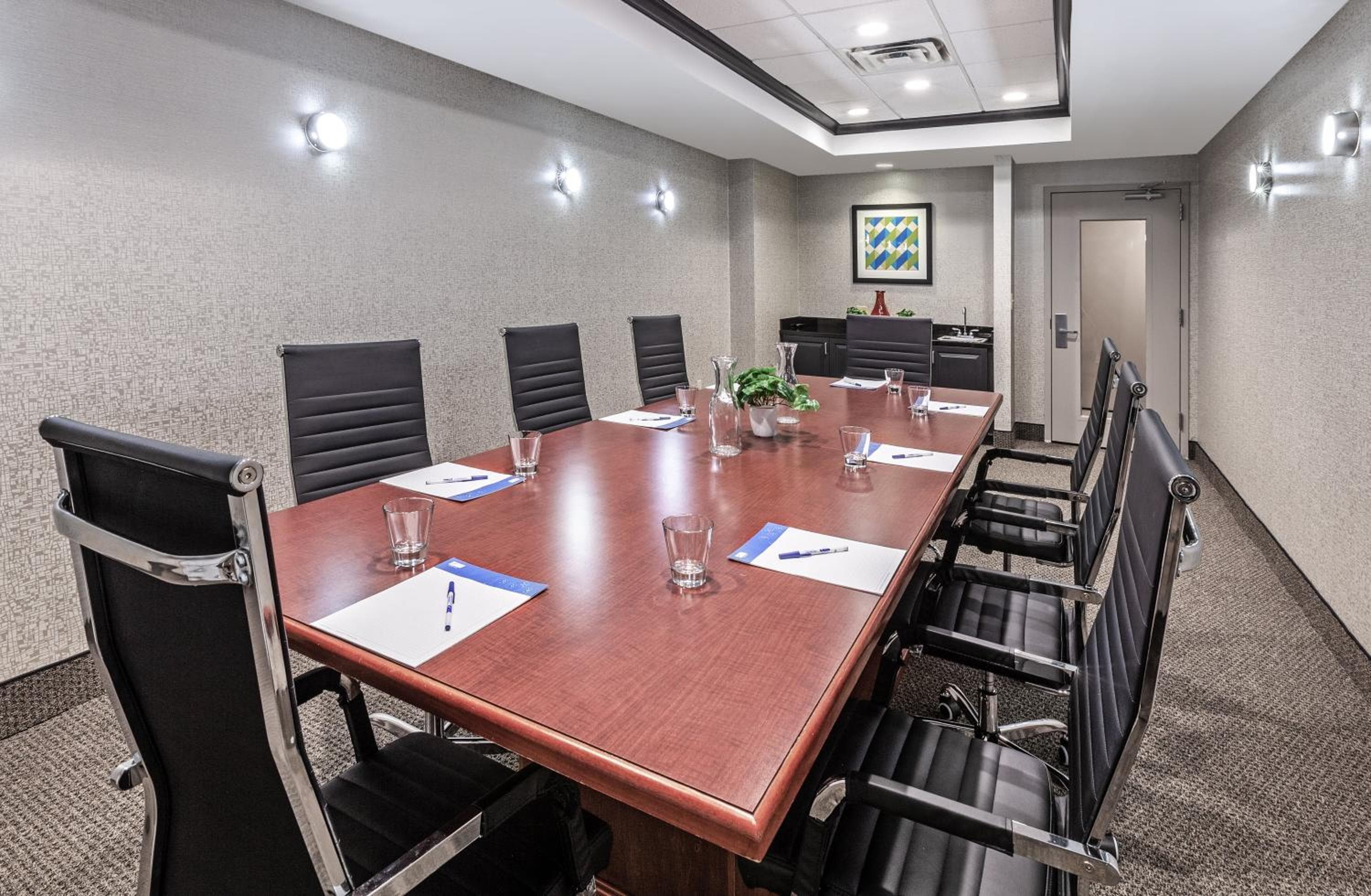 Holiday Inn Express & Suites Baton Rouge East by IHG