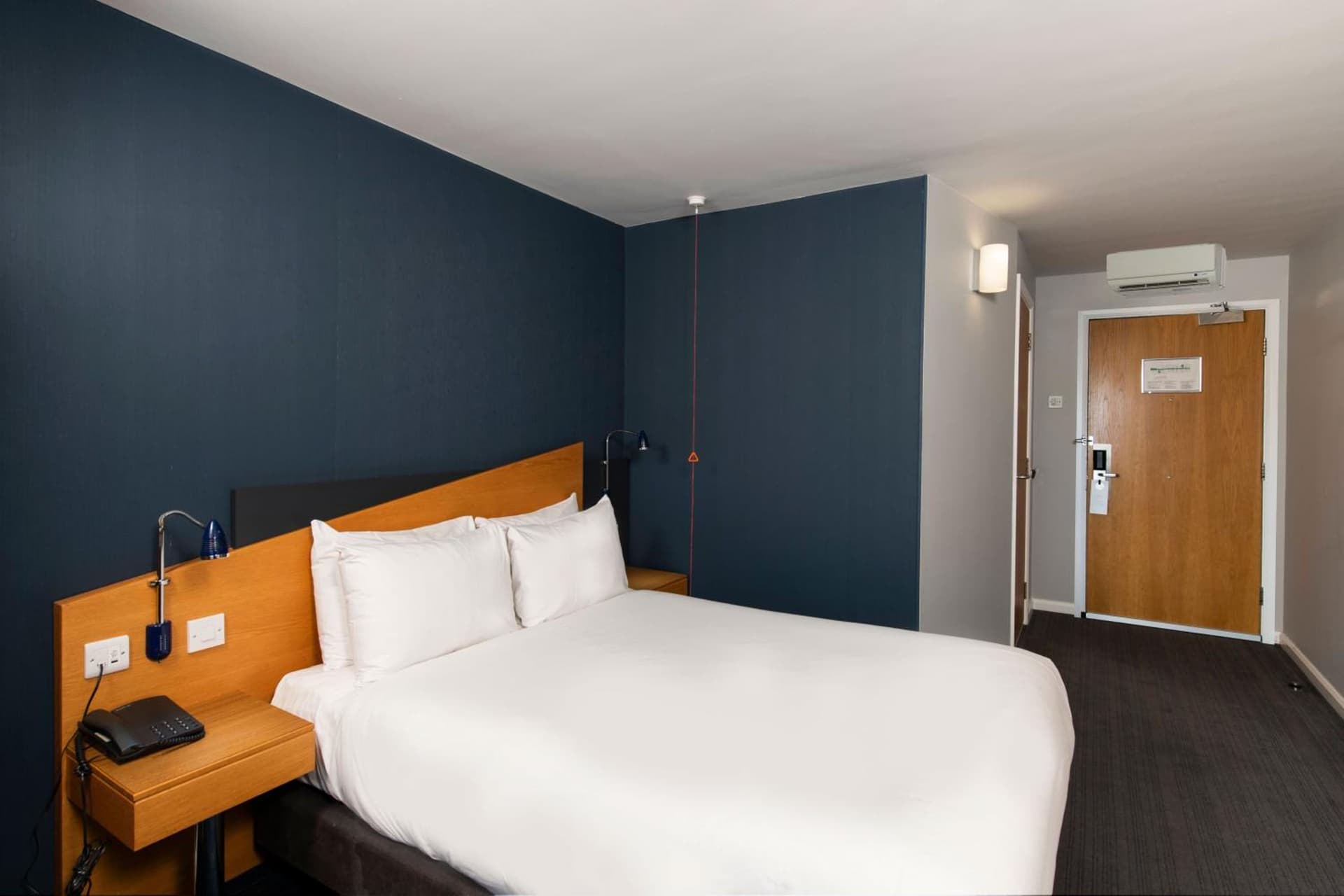 Holiday Inn Express - Stirling