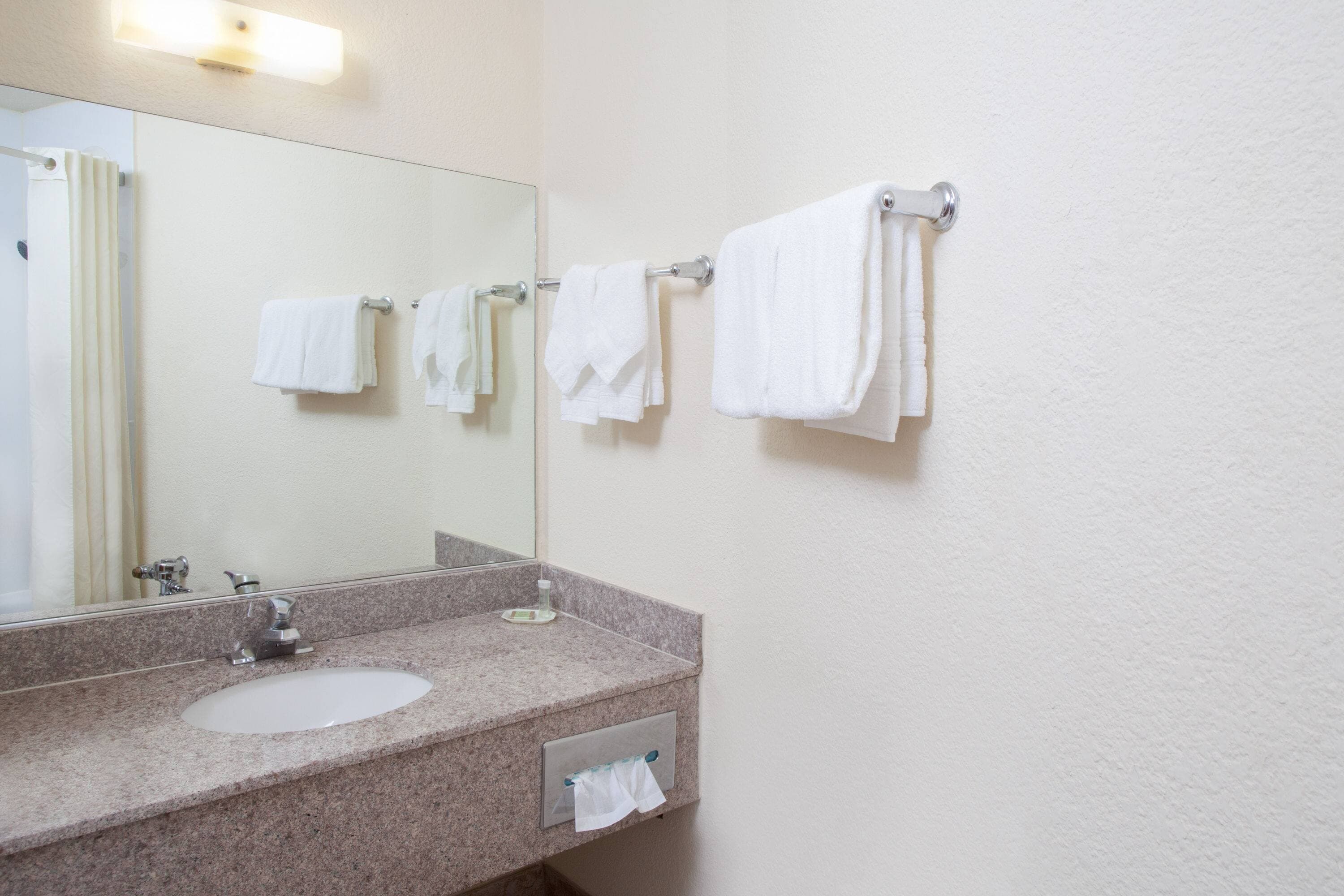 Super 8 by Wyndham Chicago IL