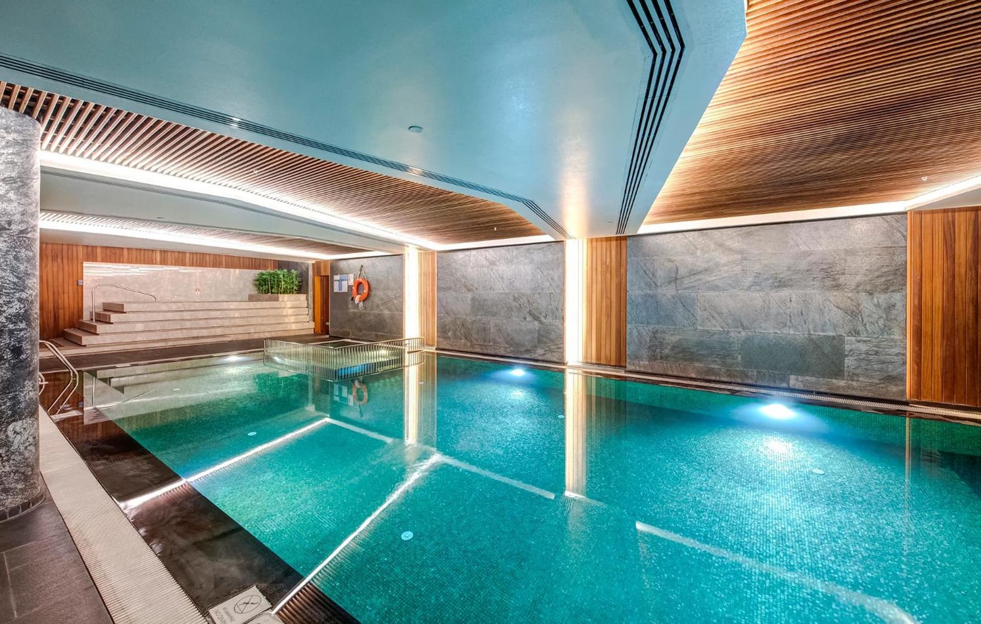 DoubleTree by Hilton Istanbul - Piyalepasa