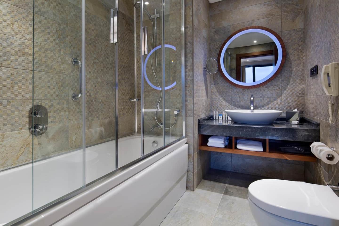 DoubleTree by Hilton Istanbul - Piyalepasa