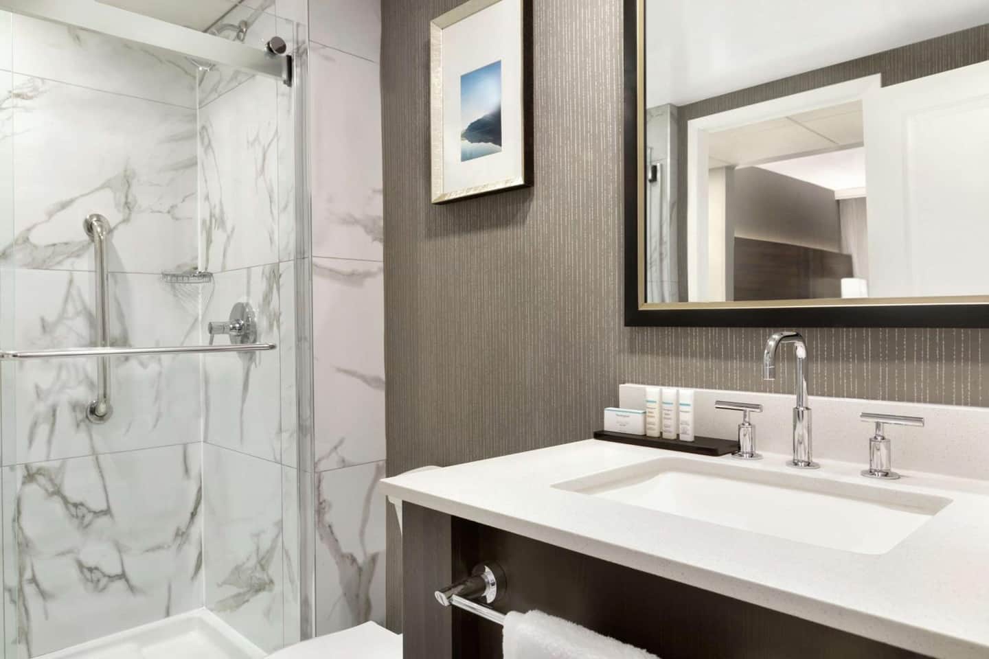 Embassy Suites by Hilton Montreal Airport