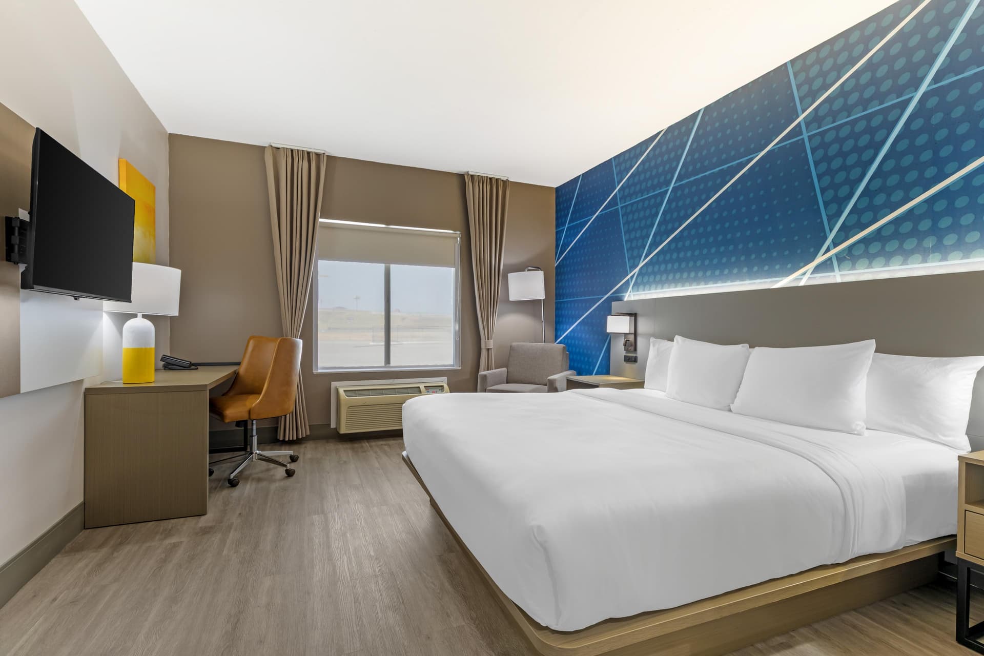 Comfort Inn & Suites Love Field-Dallas Market Center