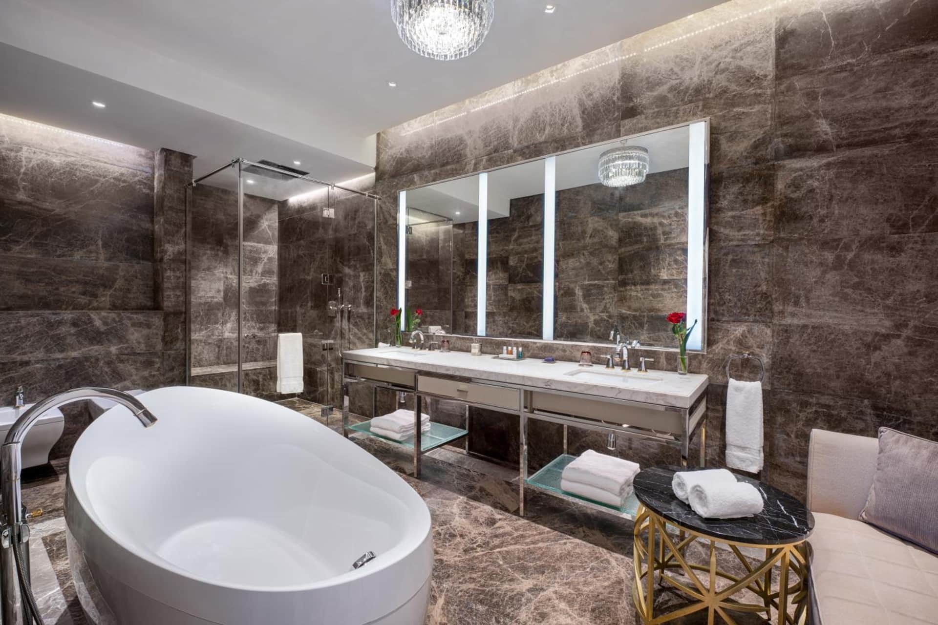 The Hotel Galleria Jeddah, Curio Collection by Hilton
