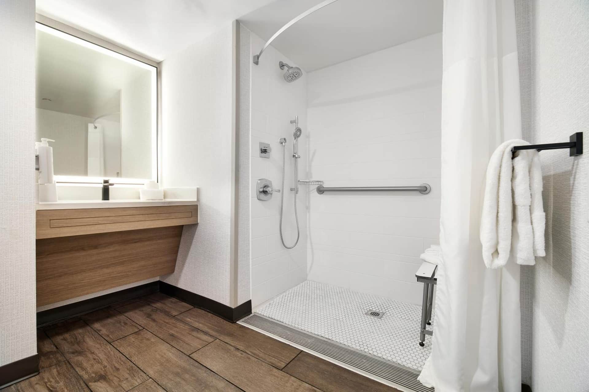 Hampton Inn by Hilton Newark Airport