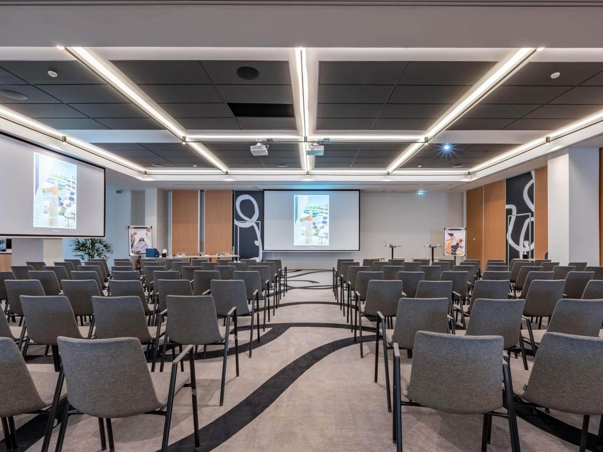 Mercure La Rochelle Vieux-Port Hotel