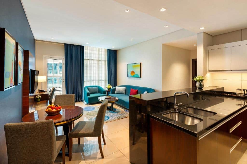 Royal Continental Suites Business Bay