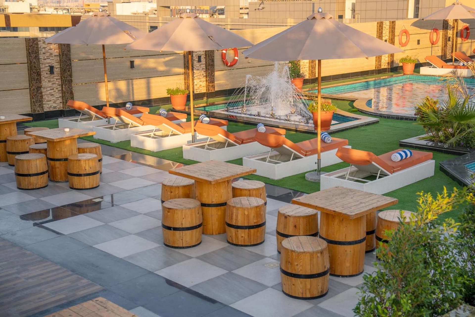 La Zona Continental Hotel