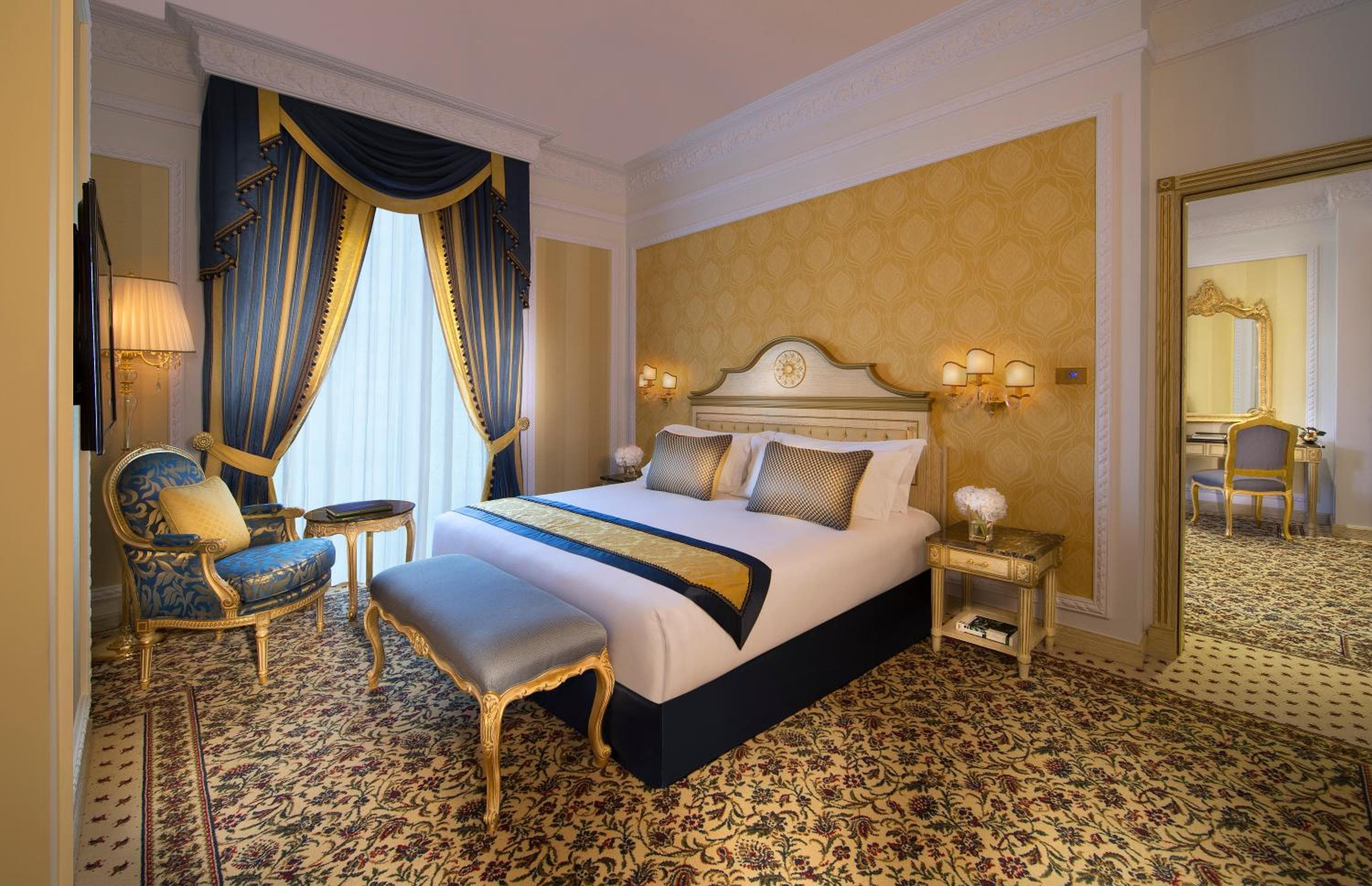 Royal Rose Hotel Abu Dhabi, Curio Collection by Hilton
