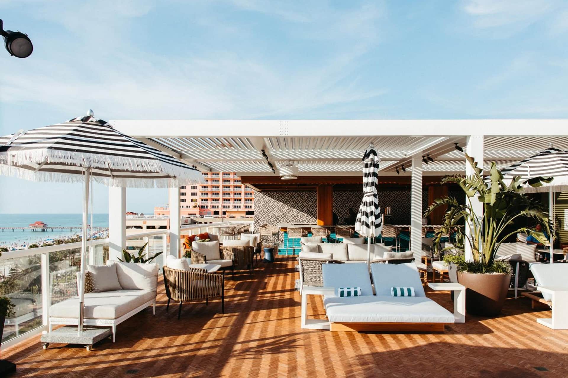 The Hiatus Clearwater Beach, Curio Collection by Hilton