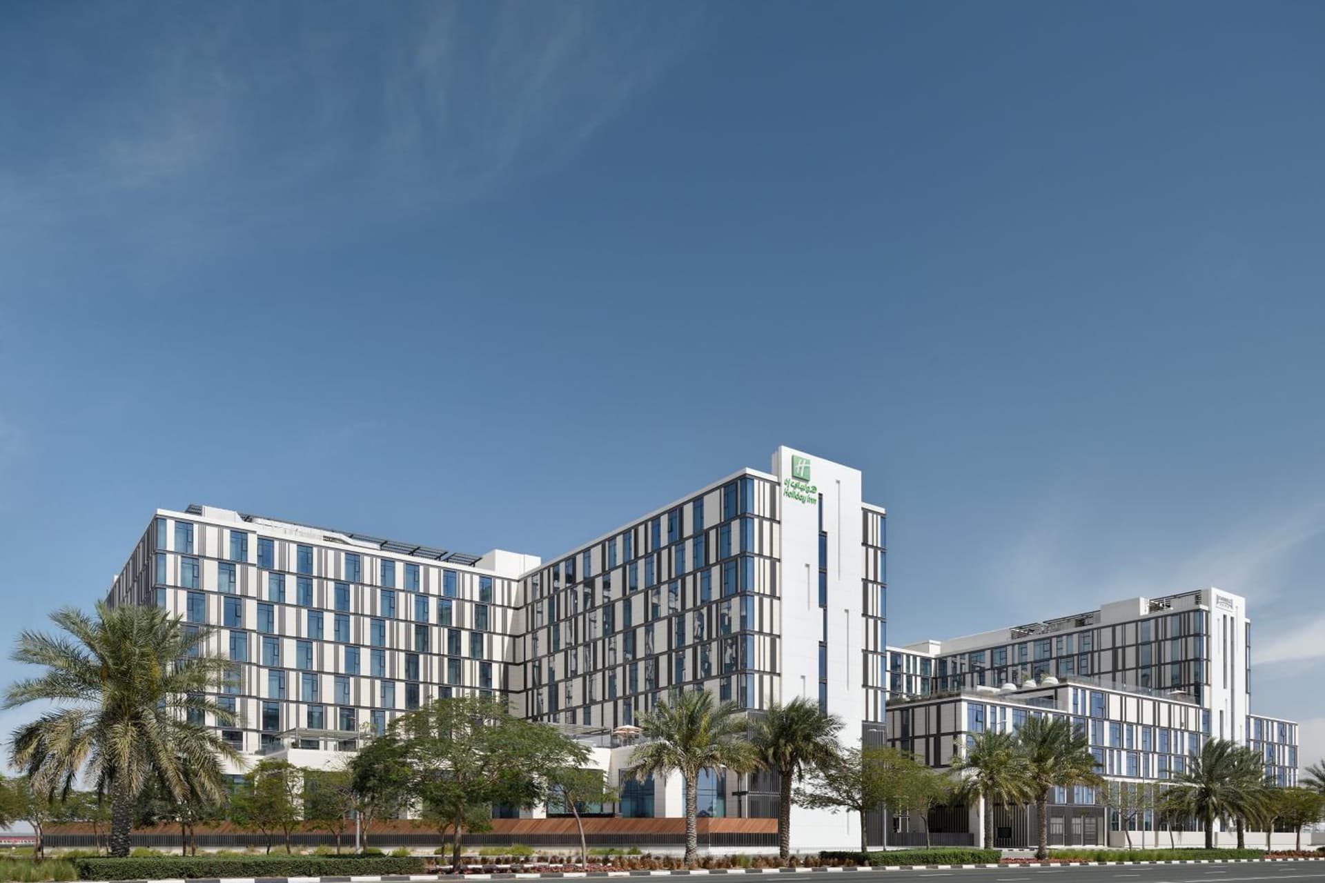 Holiday Inn Dubai Al-Maktoum Airport by IHG