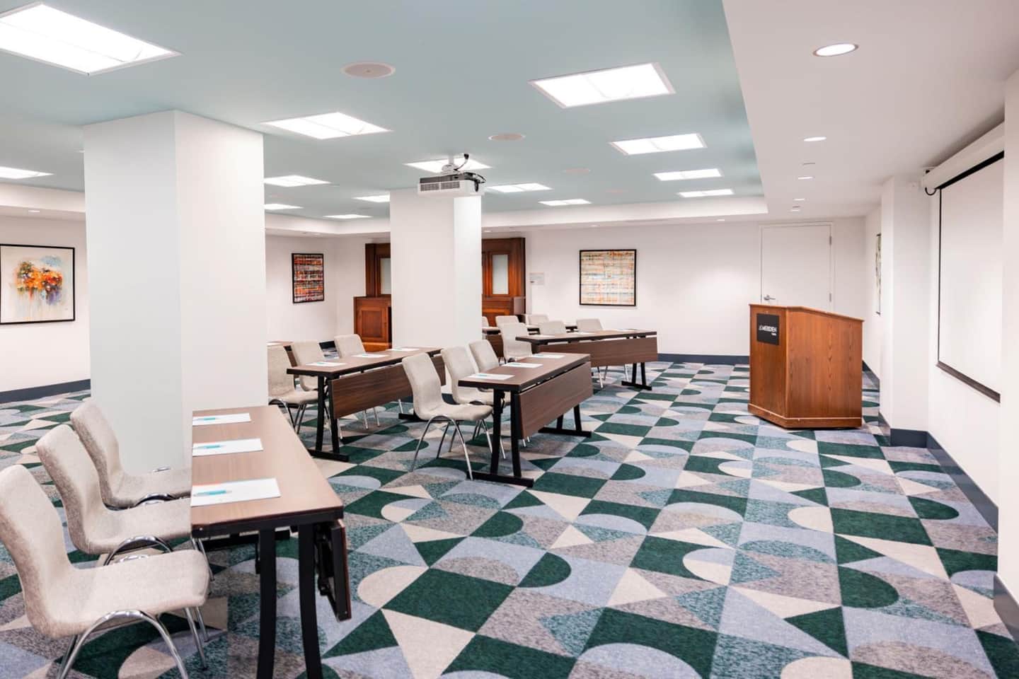 Le Meridien Tampa, The Courthouse