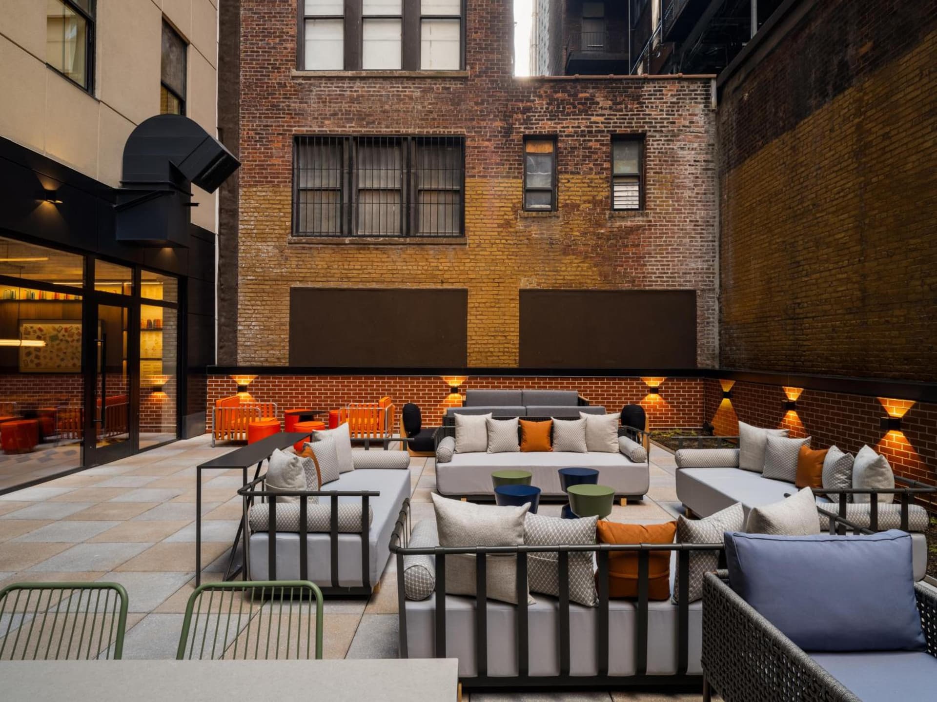 Hotel 38, Tapestry Collection by Hilton