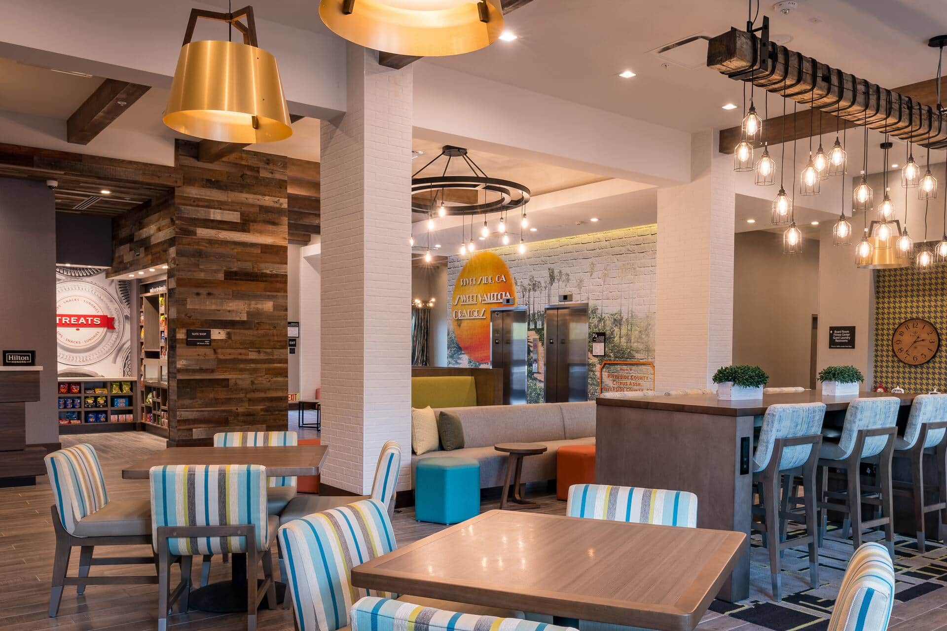 Hampton Inn Riverside Downtown