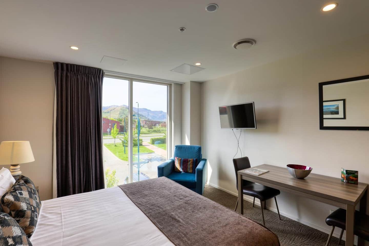 Ramada Suites by Wyndham Queenstown Remarkables Park