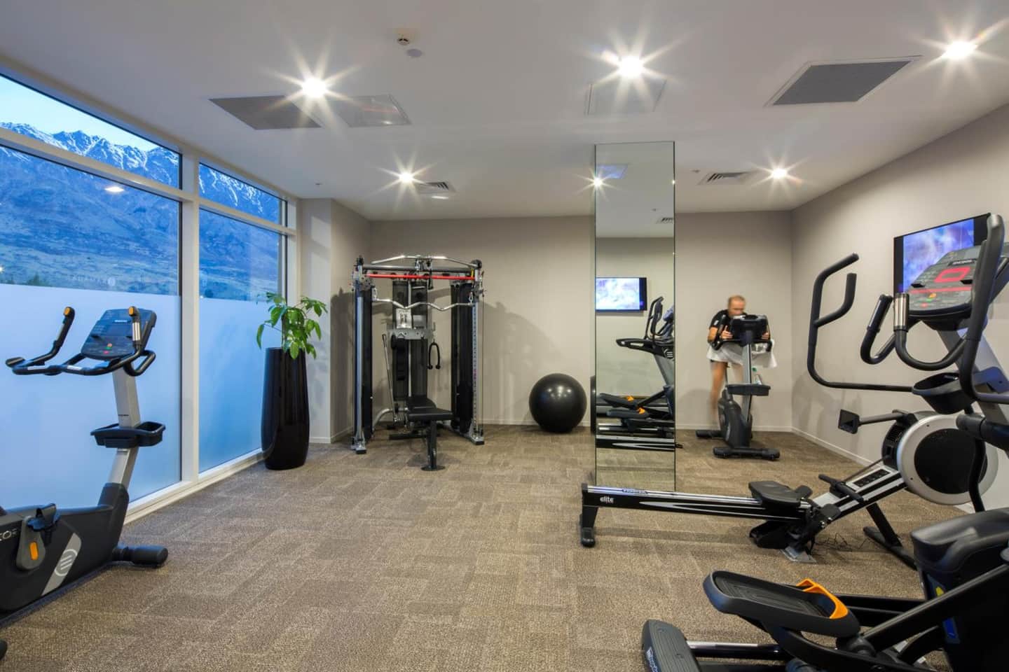 Ramada Suites by Wyndham Queenstown Remarkables Park