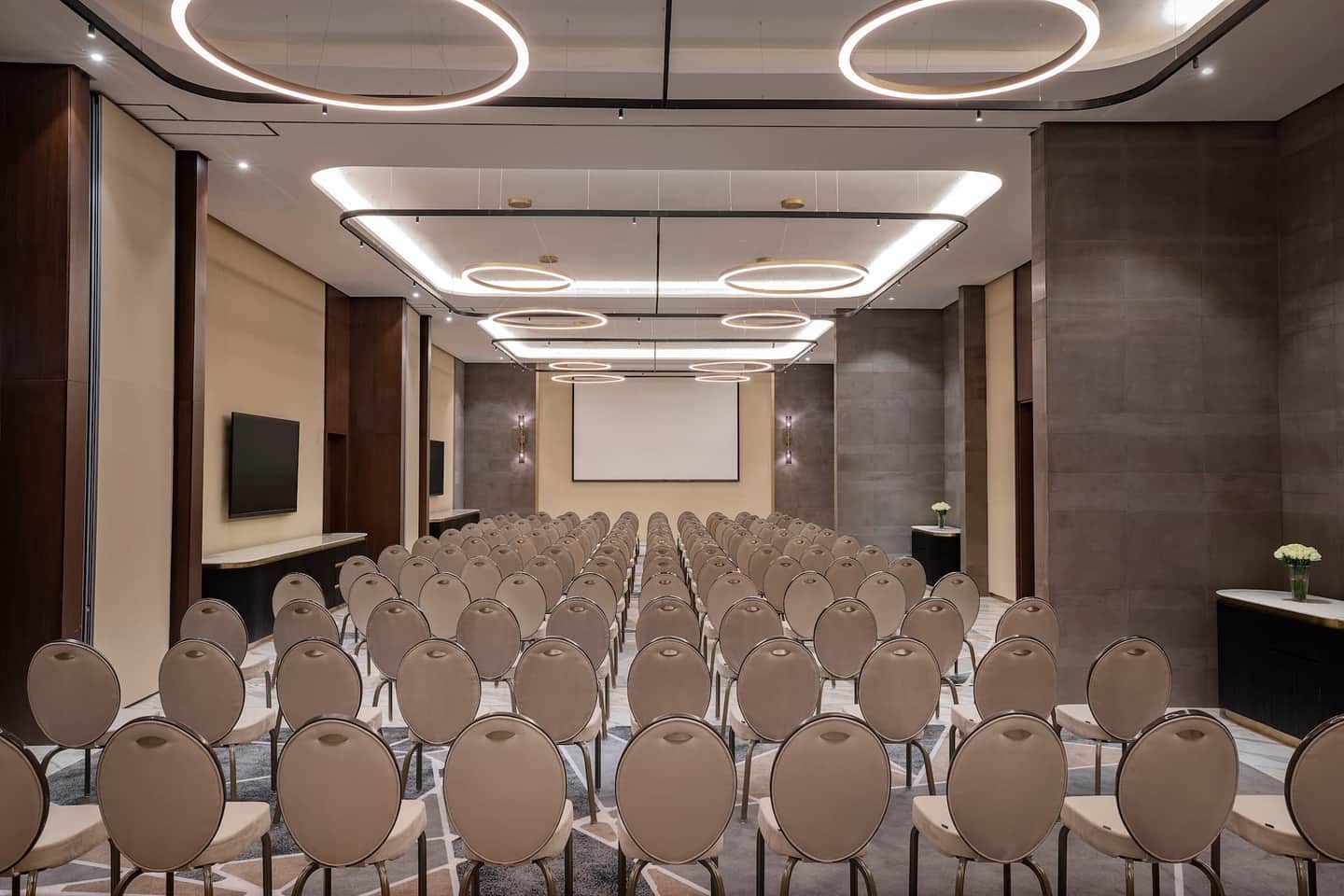 DoubleTree by Hilton Madinah Gate