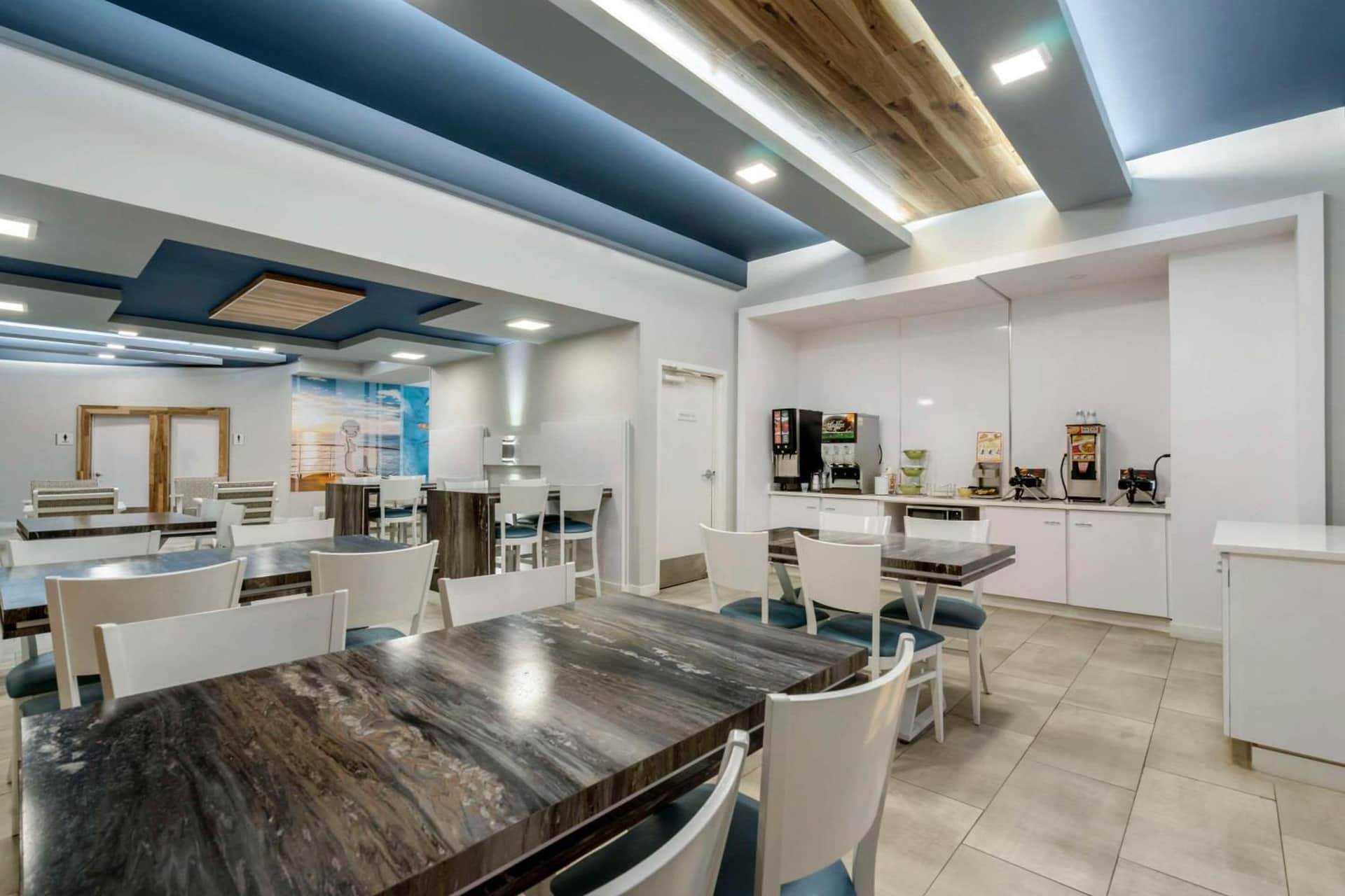 Clarion Pointe Tampa-Brandon Near Fairgrounds and Casino