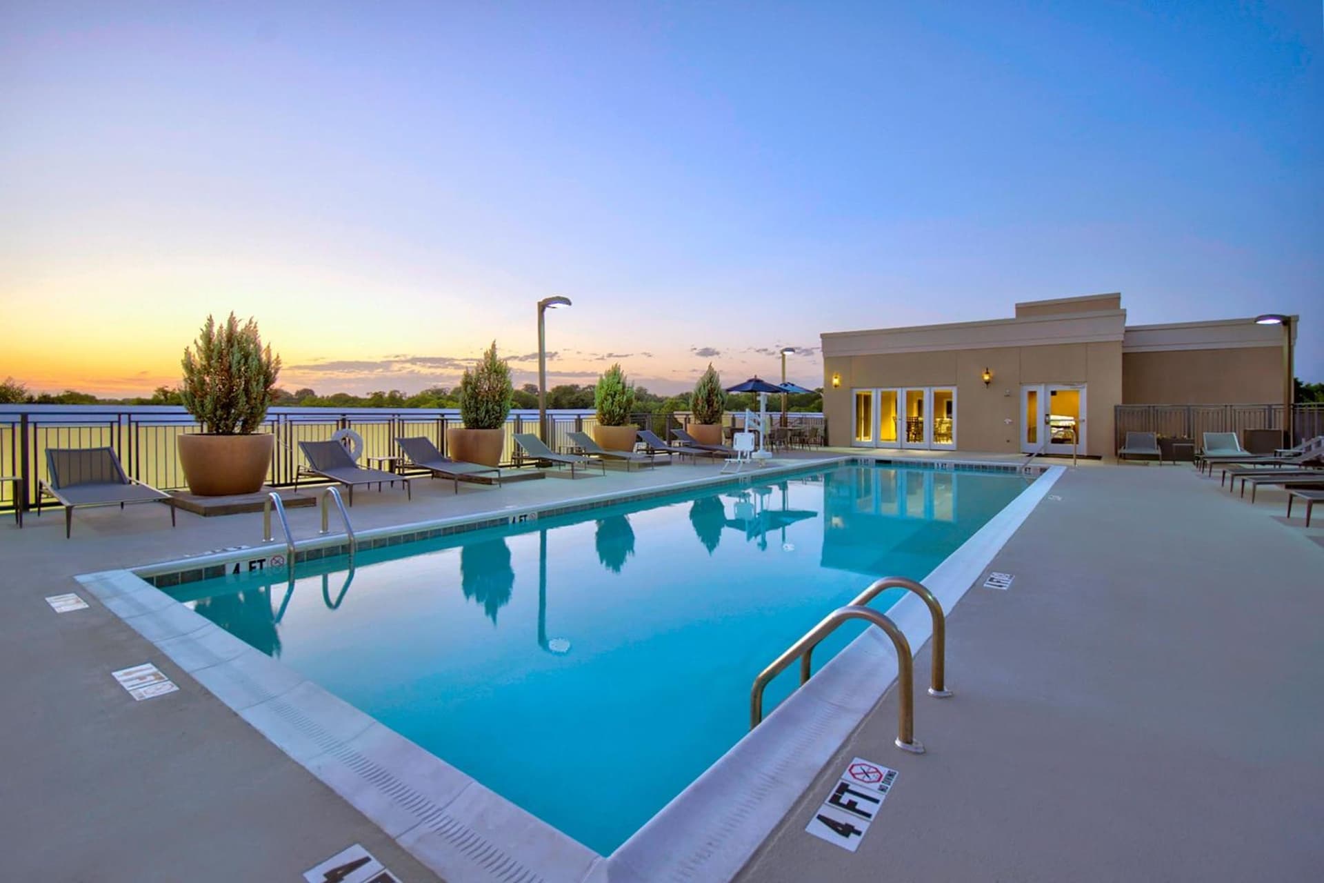 Courtyard by Marriott Nashville Green Hills