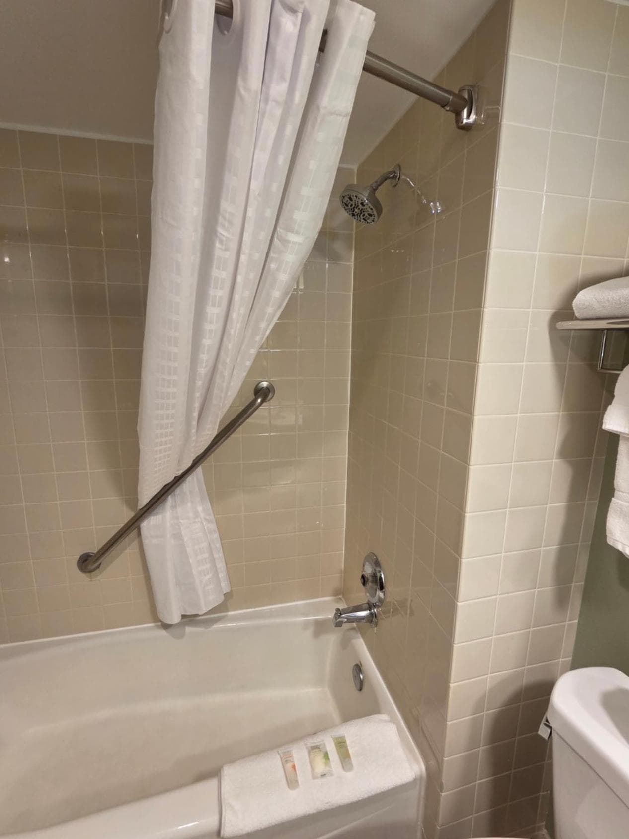 Radisson Hotel Detroit Metro Airport
