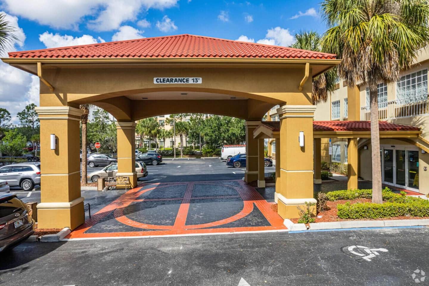 Staywell Inn & Suites I-75