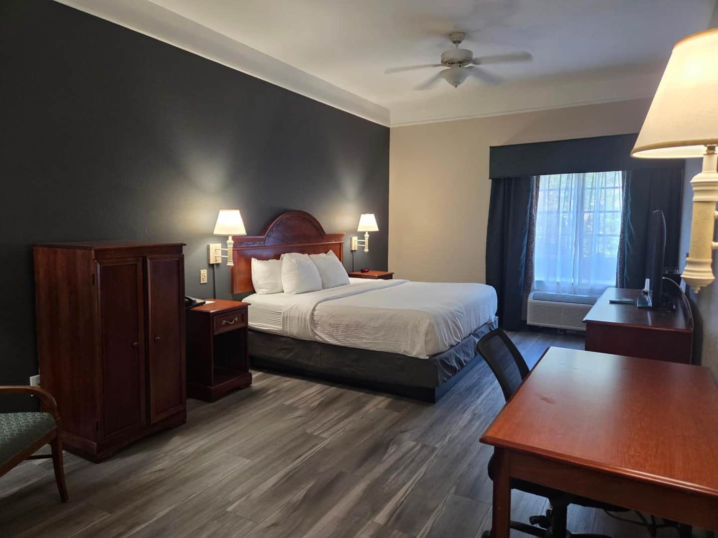 Staywell Inn & Suites I-75