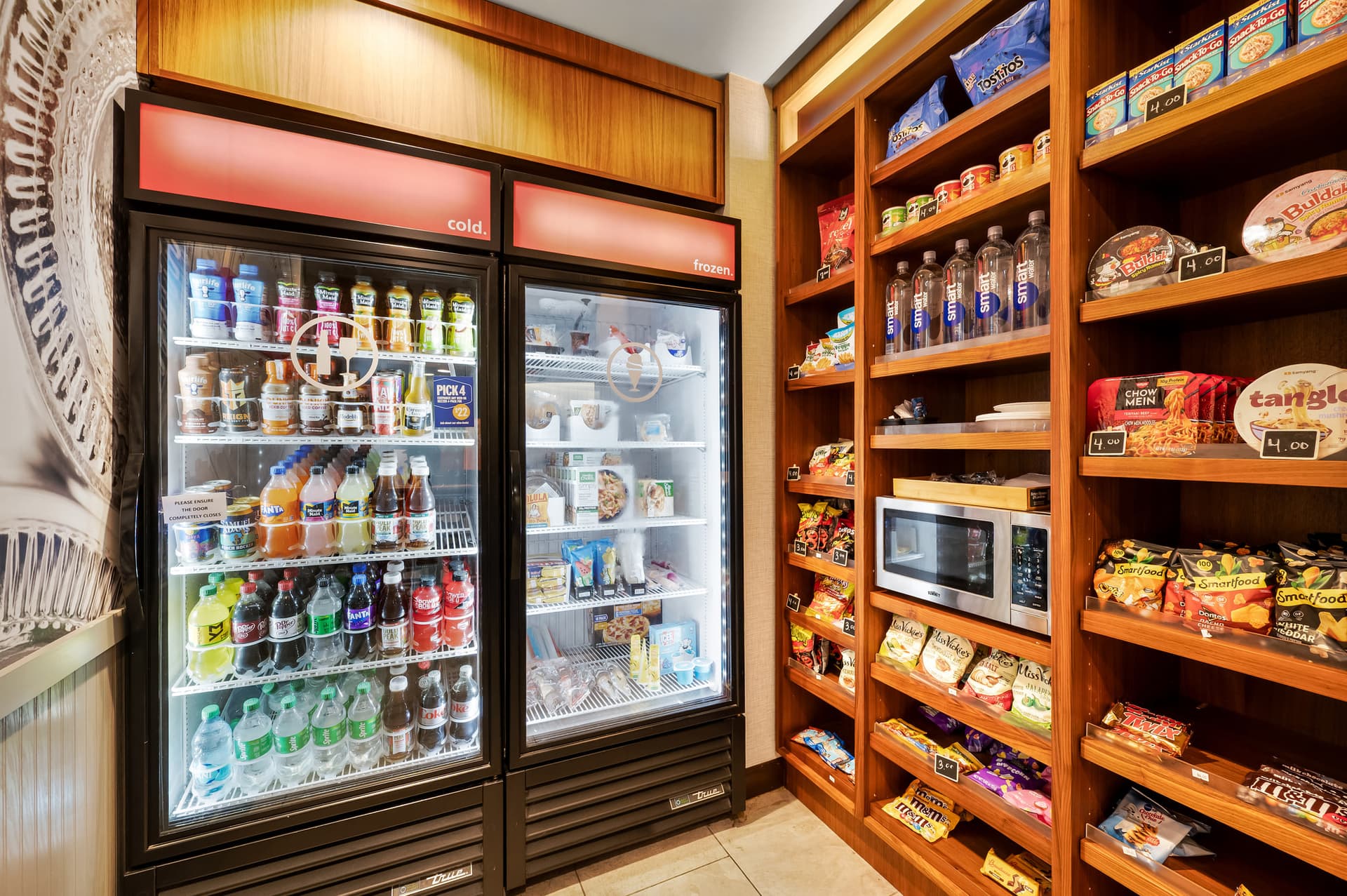Hampton Inn by Hilton Nashville Airport Century Place