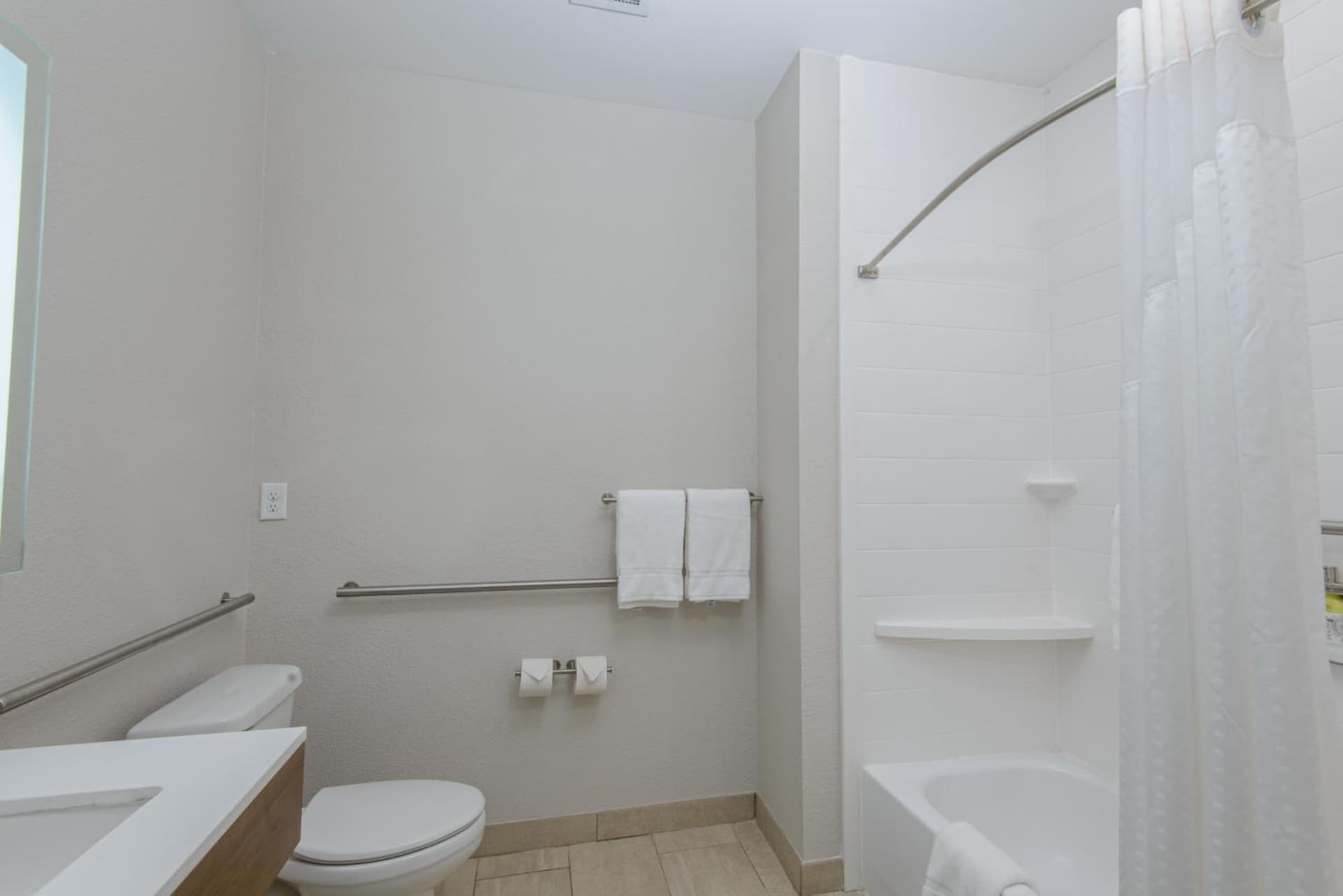 Holiday Inn Express & Suites Corpus Christi by IHG