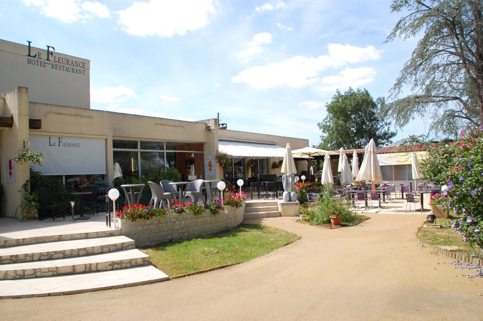 Logis Hôtel & Restaurant Le Fleurance